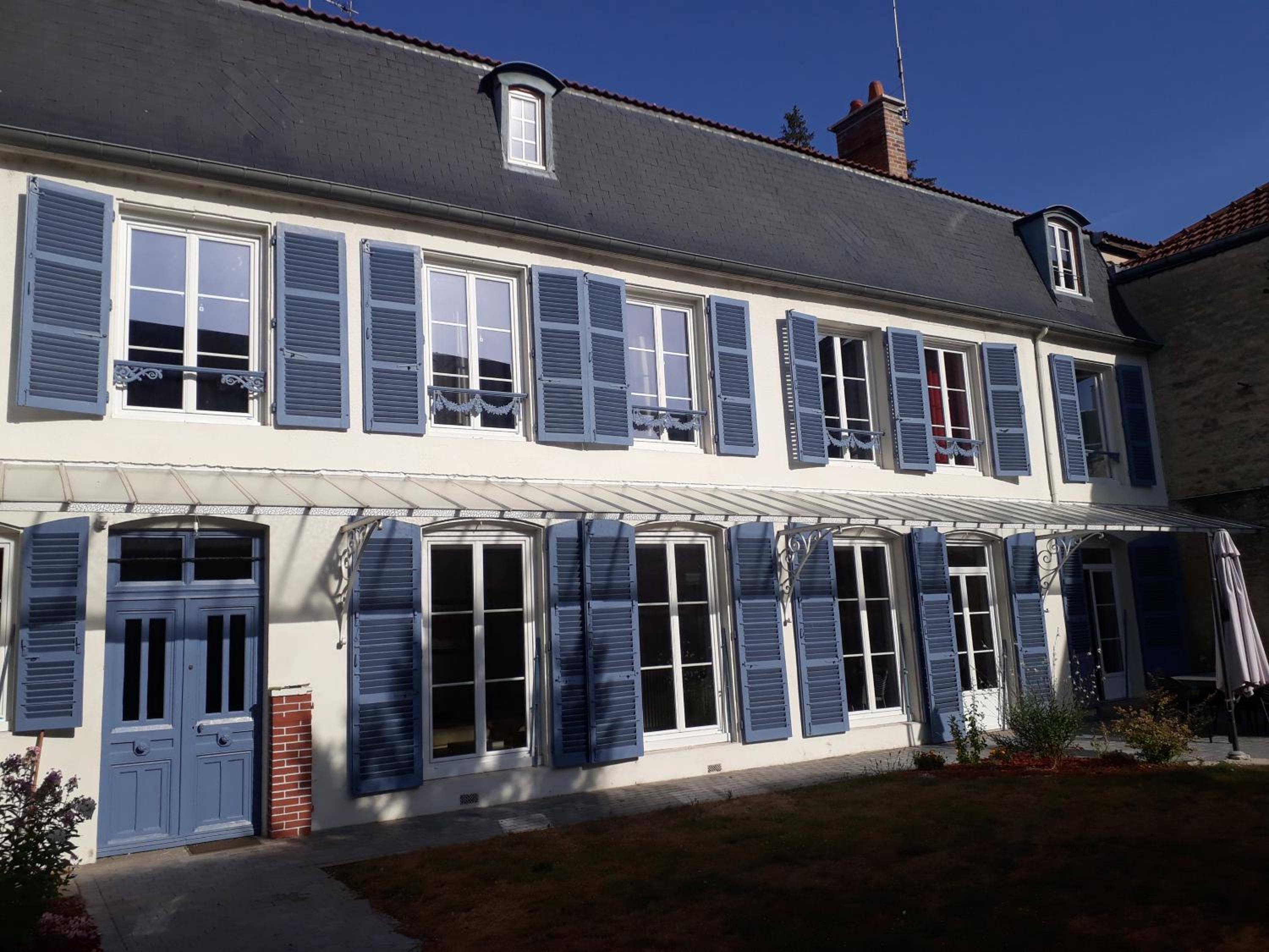Les Pierres Bleues view 2