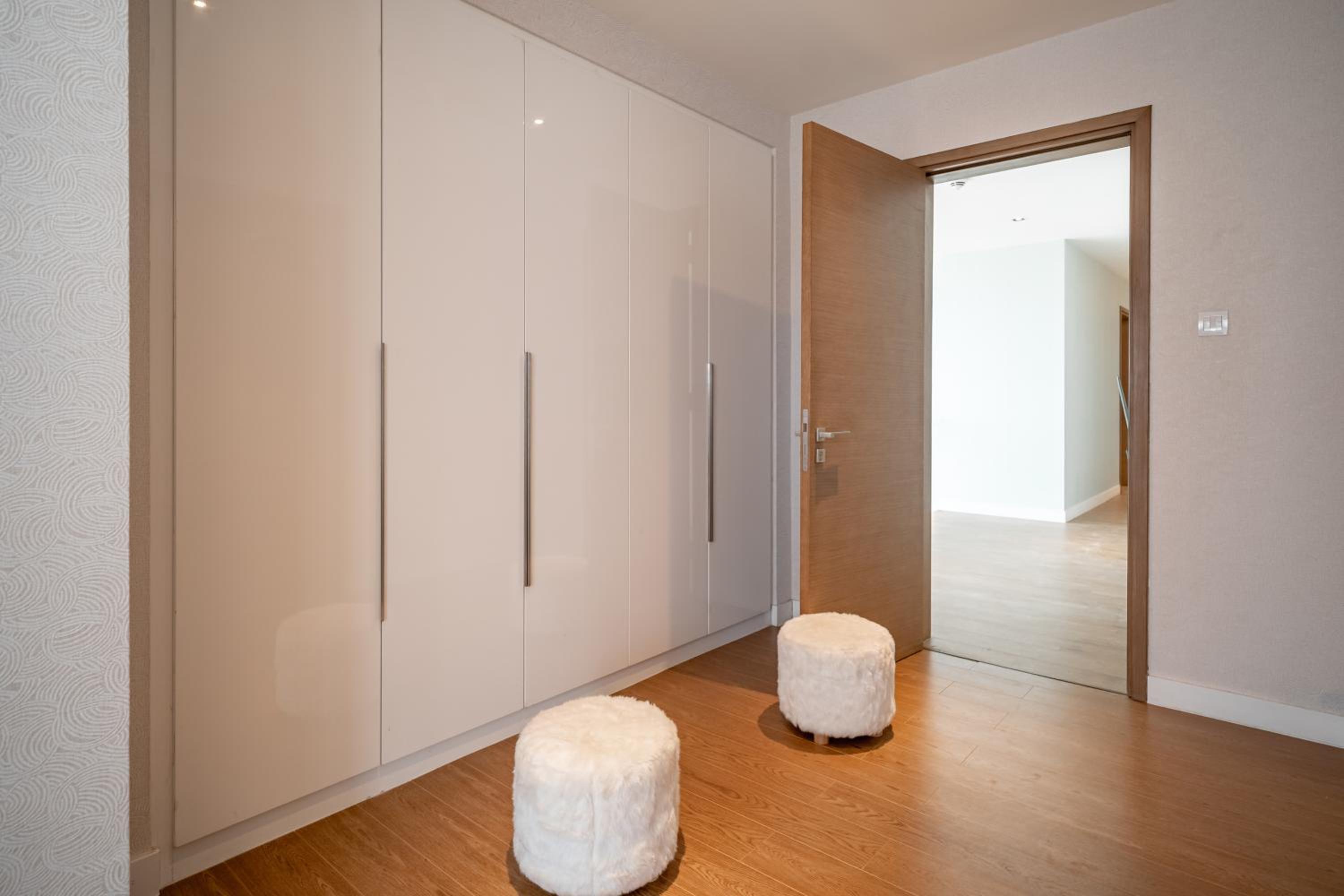 HiGuests - Stunning Family Size Apt with Panoramic Views