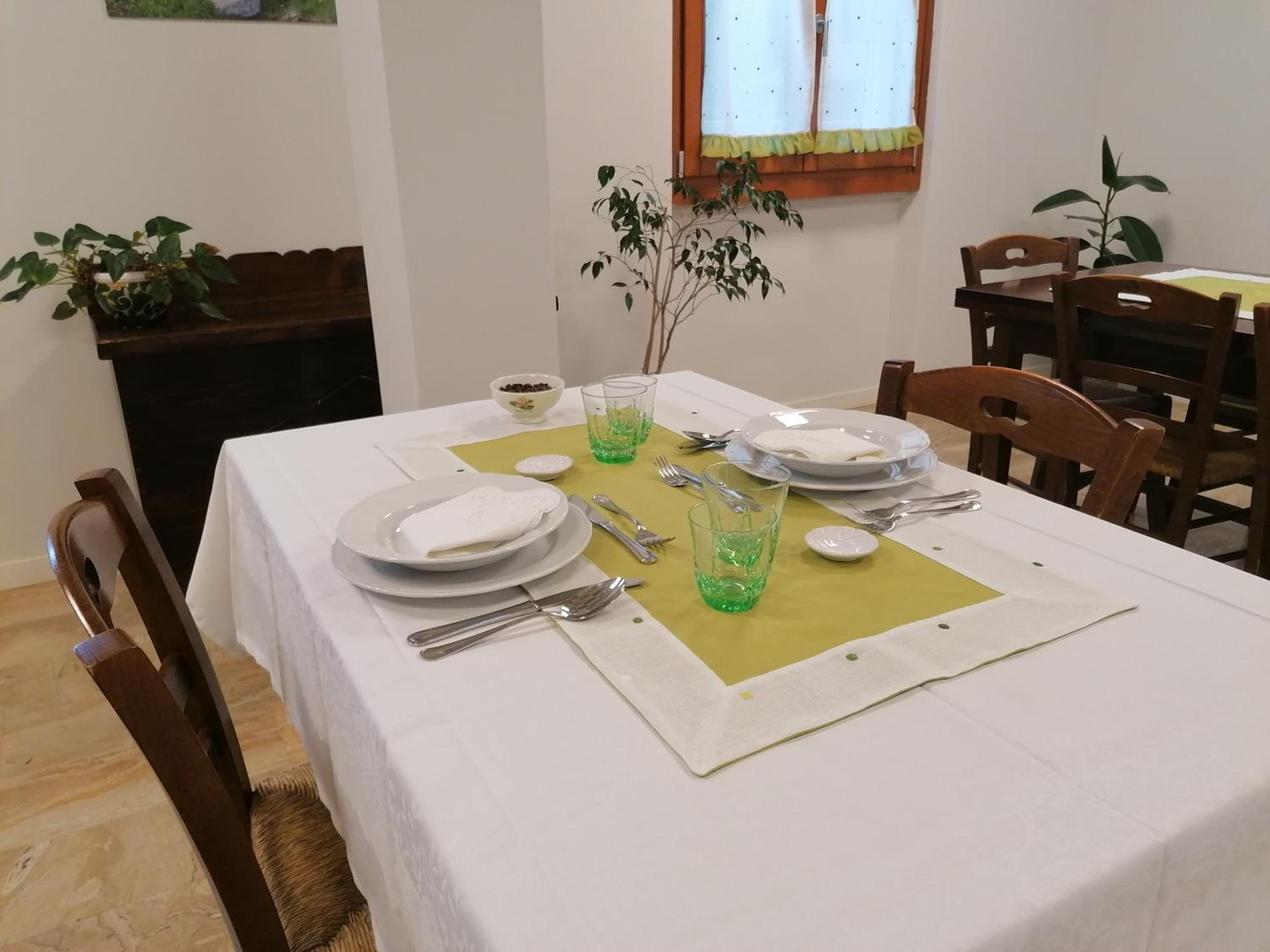 Photo 33
