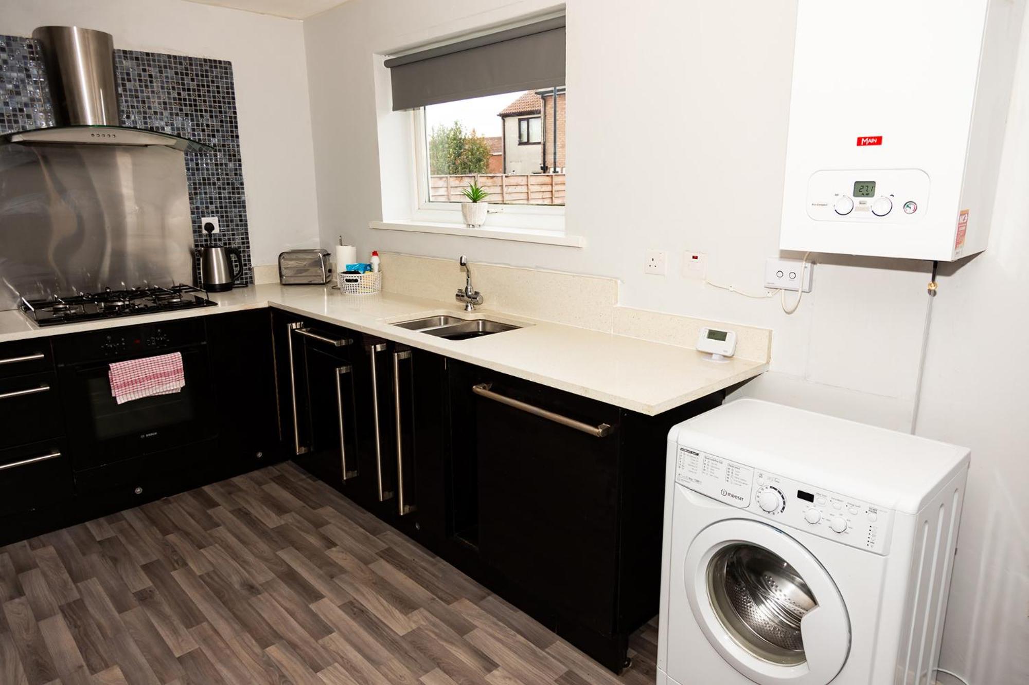 Backworth - Alexander Apartments view 3