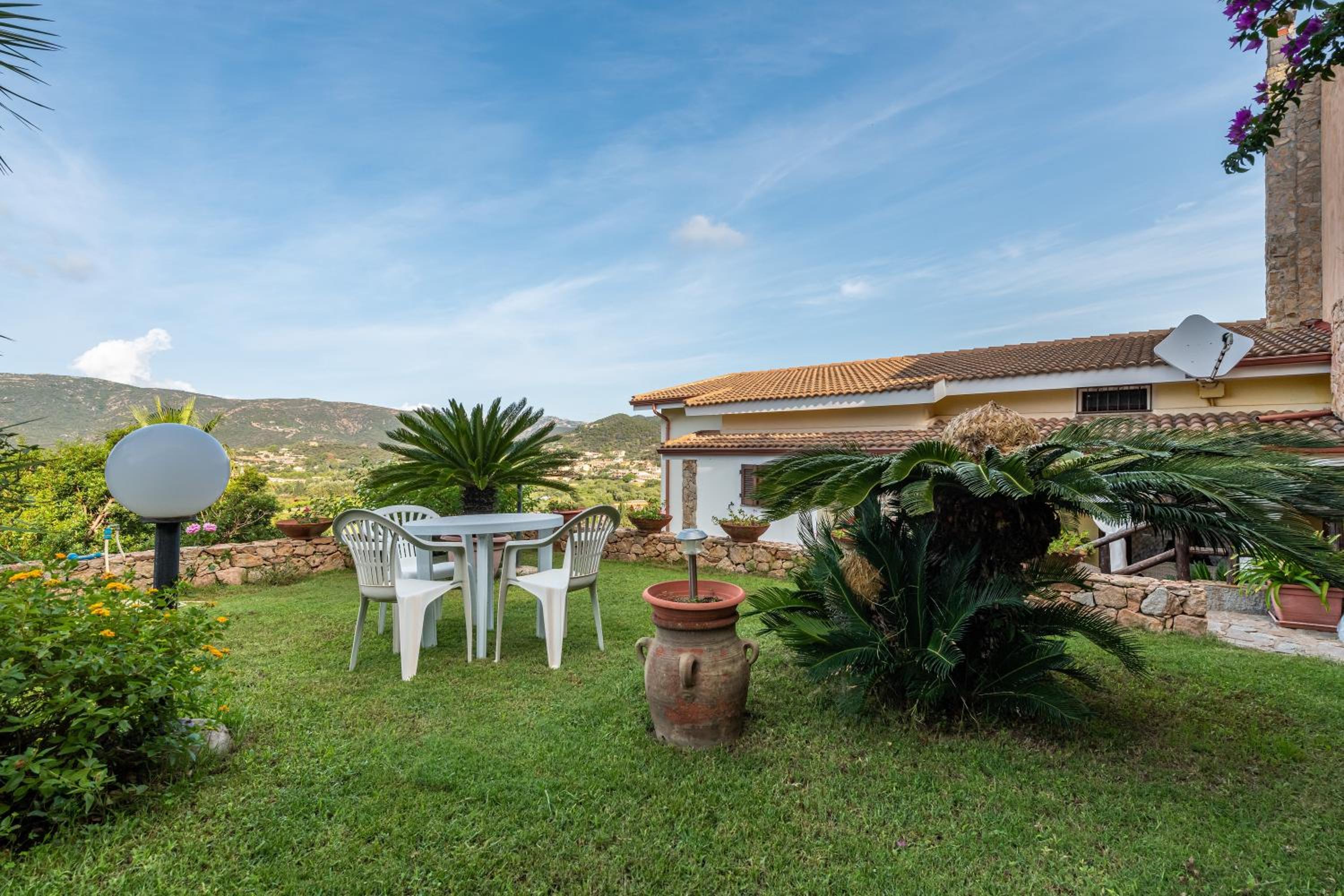 Appartamento Chia Grande view 2