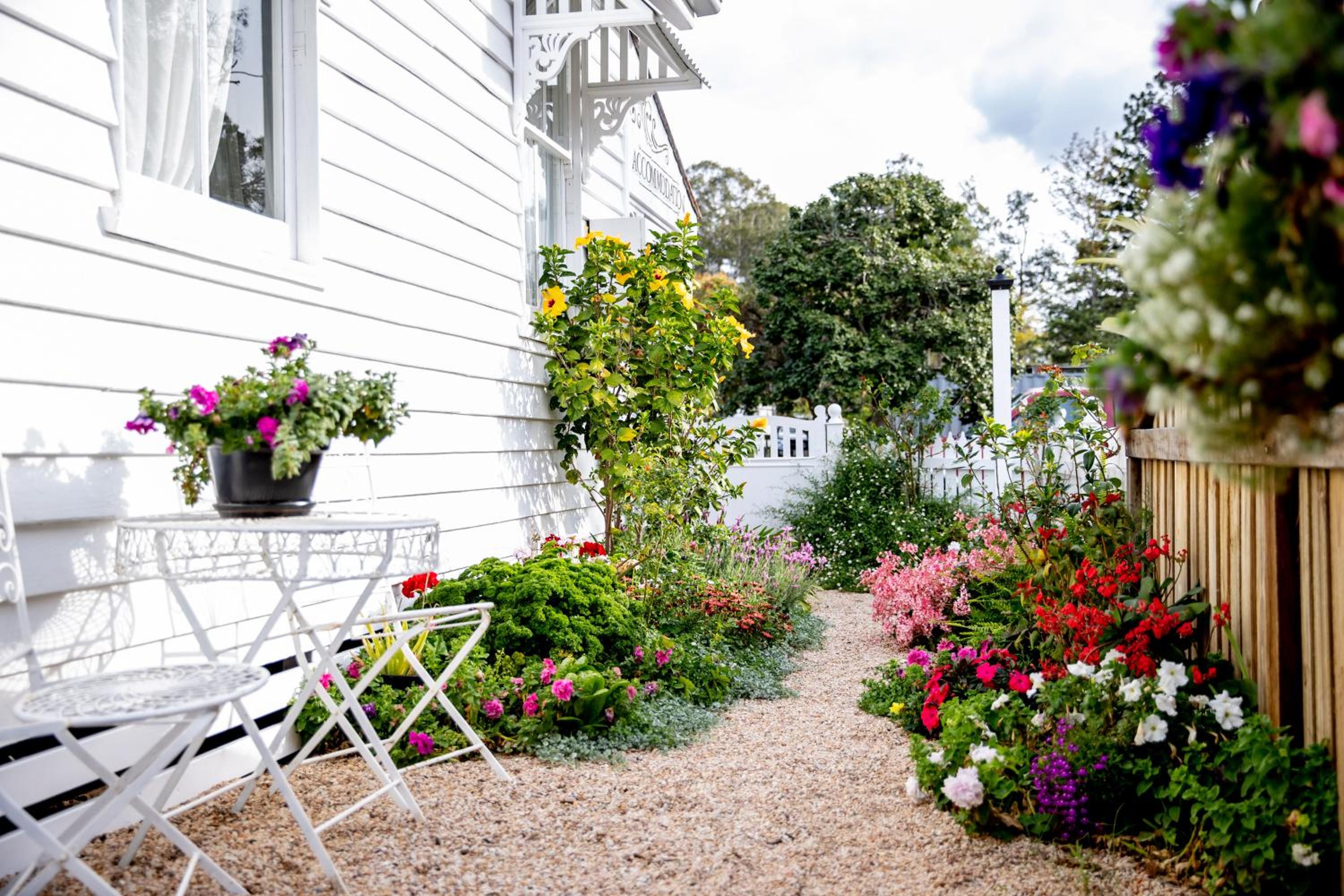 Canungra Cottages - Boutique Bed and Breakfast