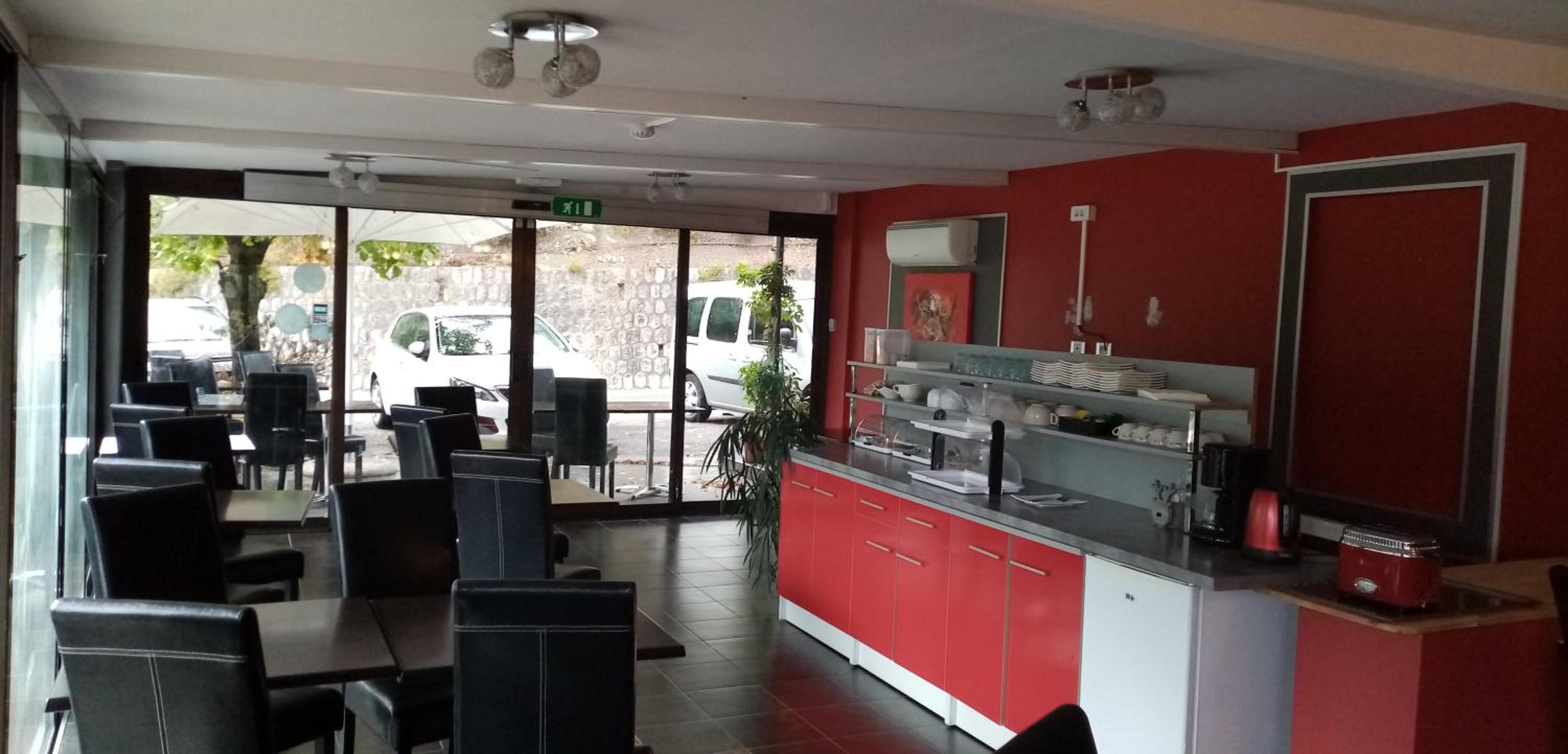 restaurant