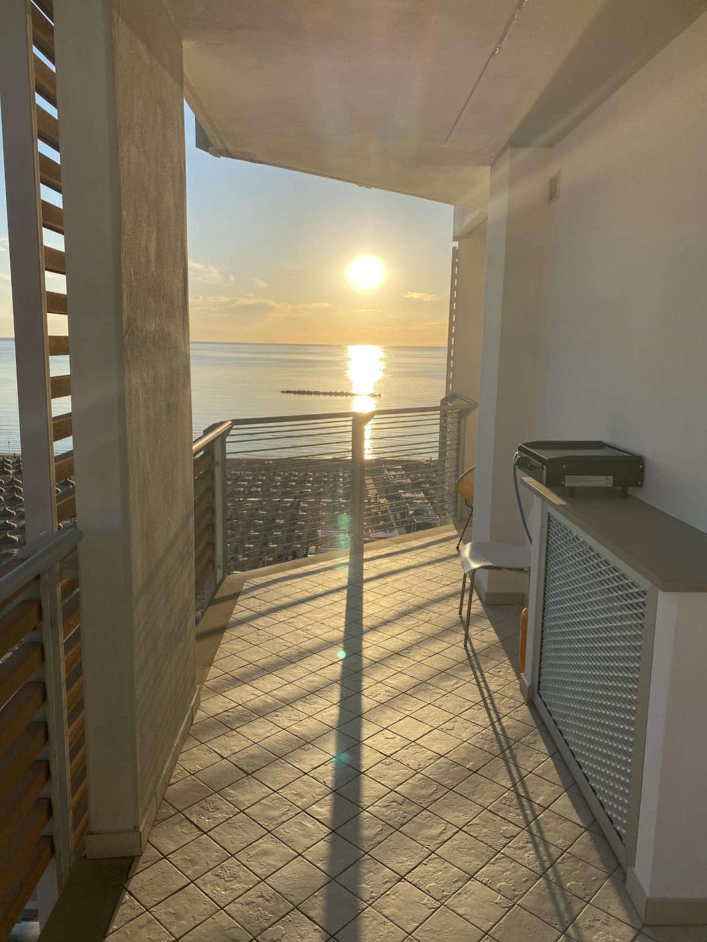 Appartamento con terrazza di 35 mq fronte mare-Wifi-Barbecue photo 3