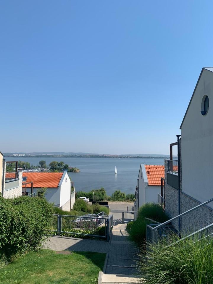 Apartmán u pláže s terasou view 4
