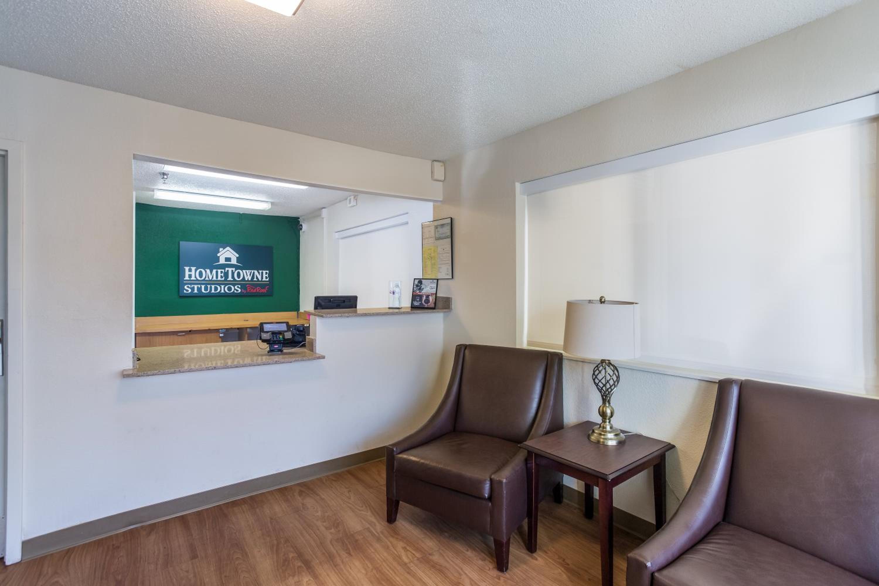 HomeTowne Studios by Red Roof Nashville - Airport/Briley Pkwy, Billede 23