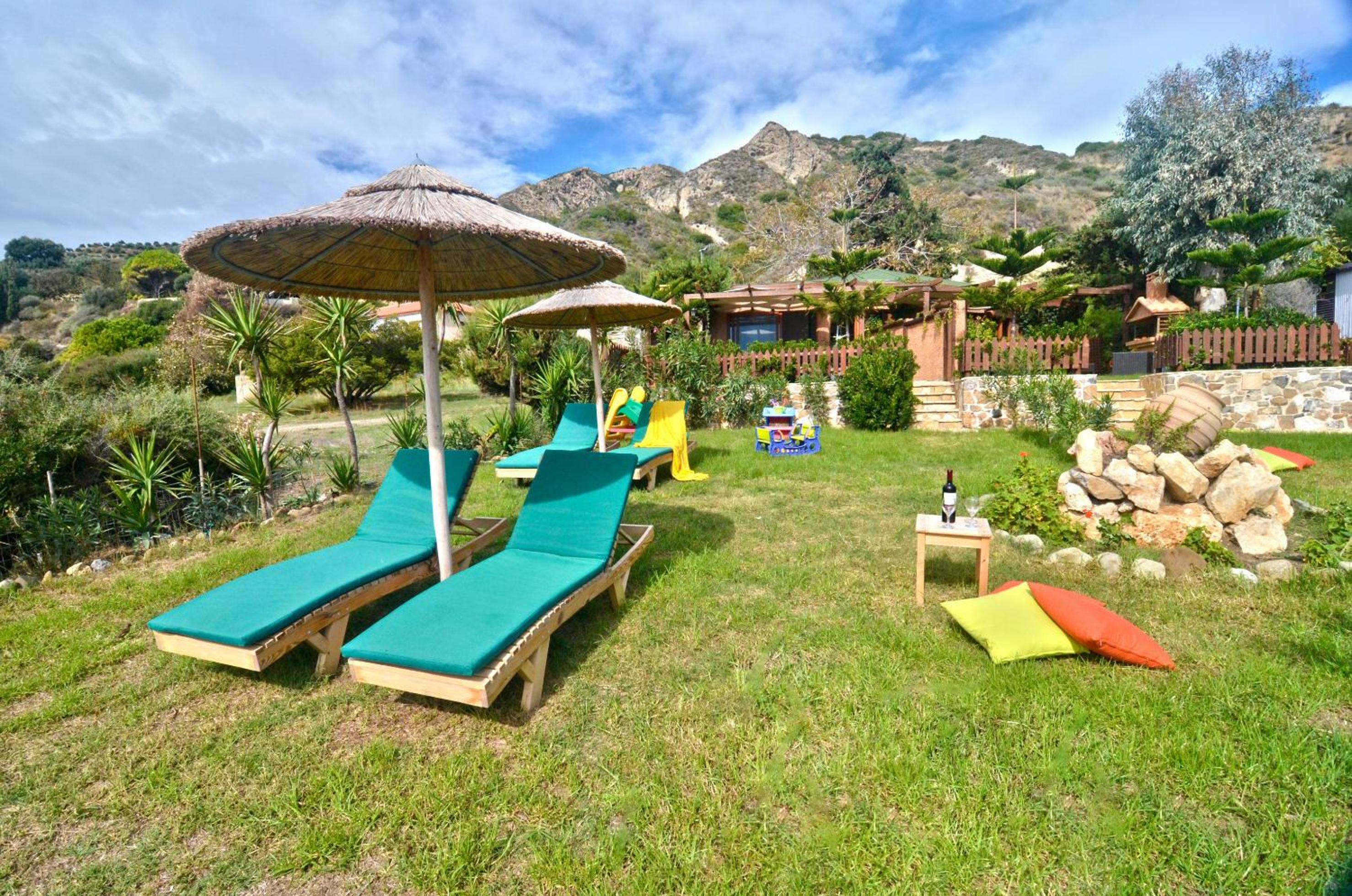 Beachfront Elena Villa with Mini Pool and Spa photo 2