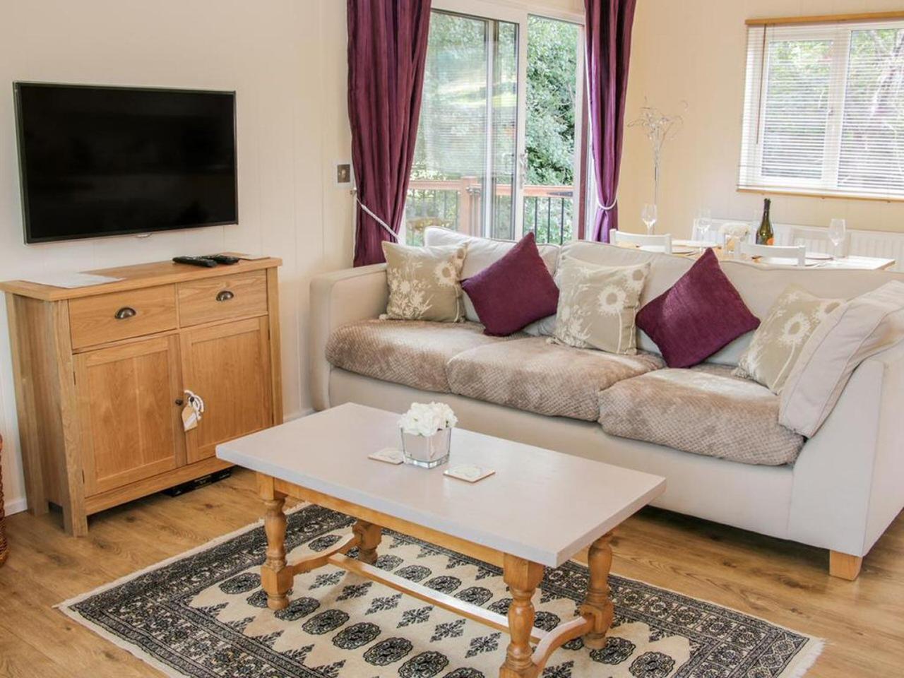 Alder River Lodge Clun Valley Luxury Hot Tub Break