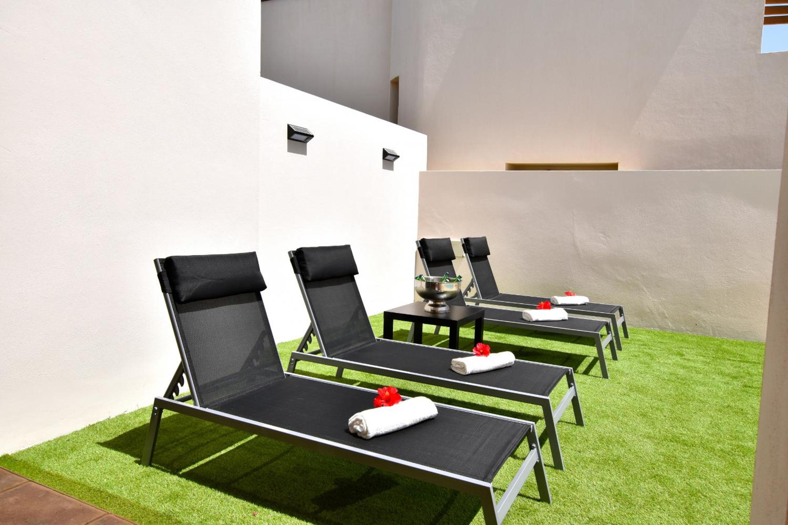 LIGHTHOUSE VILLA - PRIVATE POOL - view 2