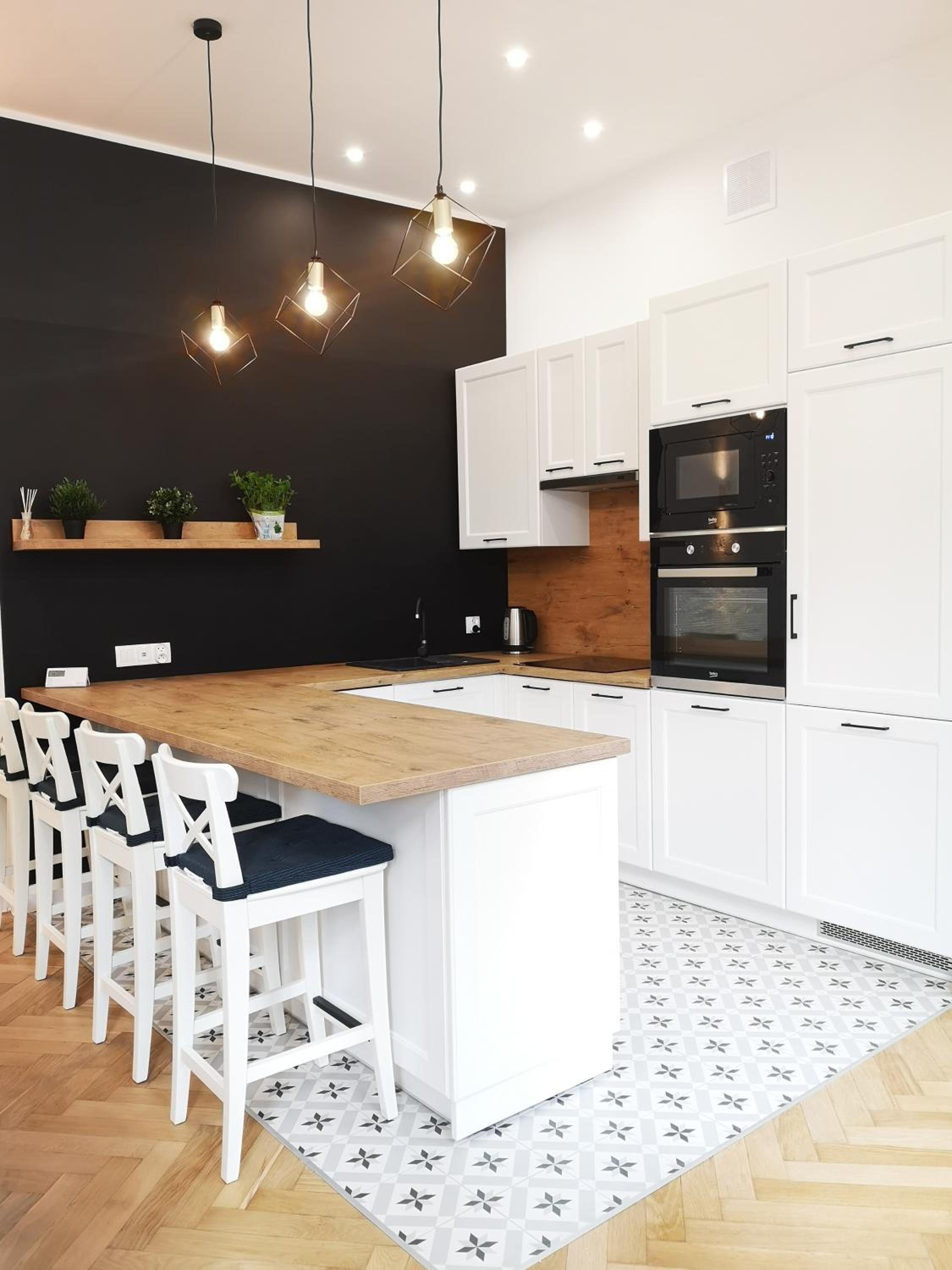 Victoria Apartment