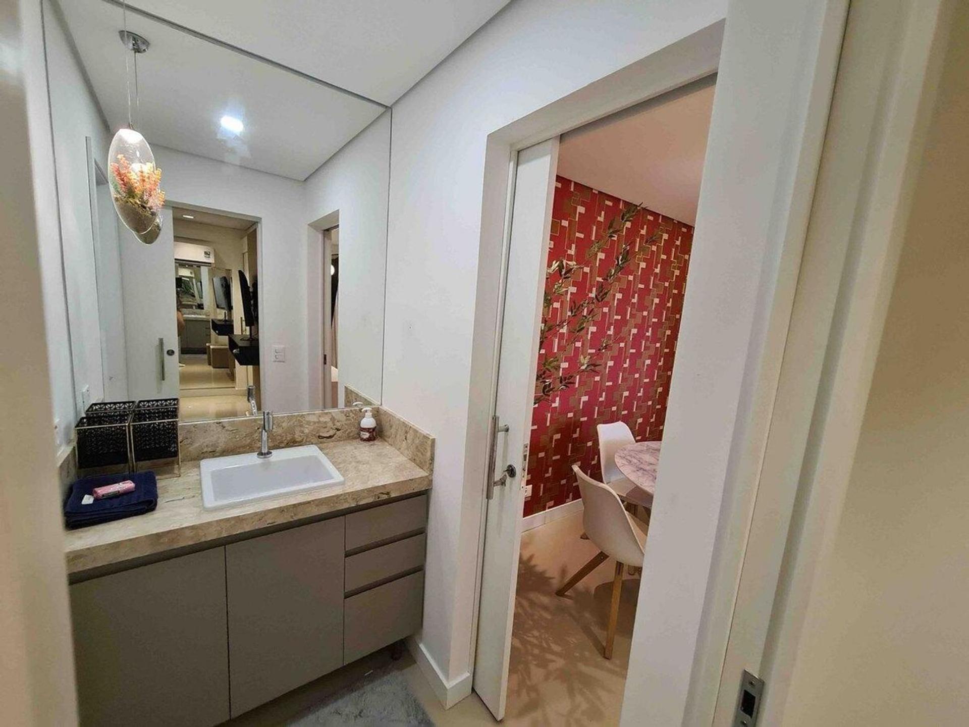 Studio no Centro gastronômico de FOZ com vista para o rio Paraná