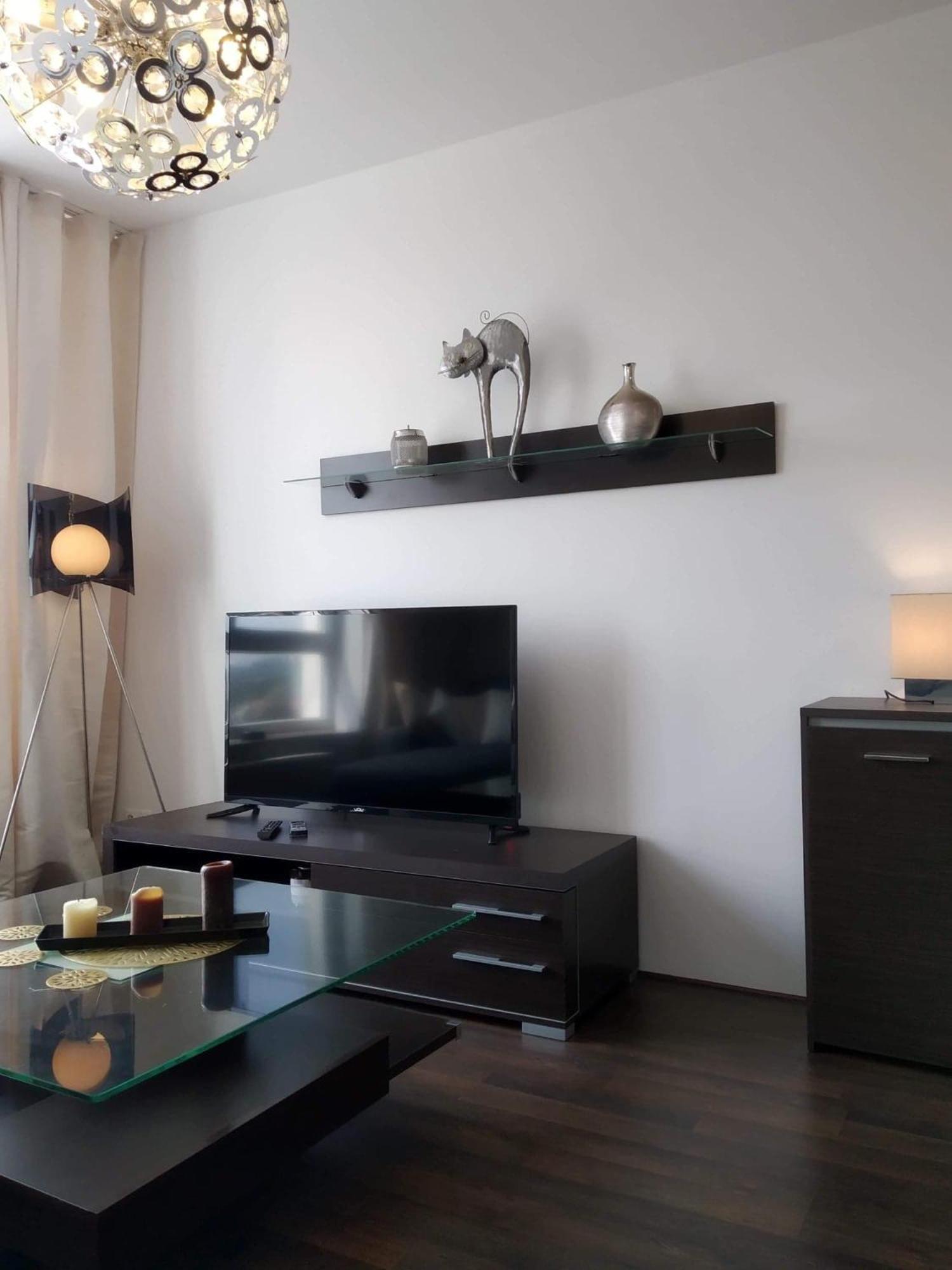 Sunny Penthouse with roof gardens overlooking the Warsaw Palace of Culture view 4