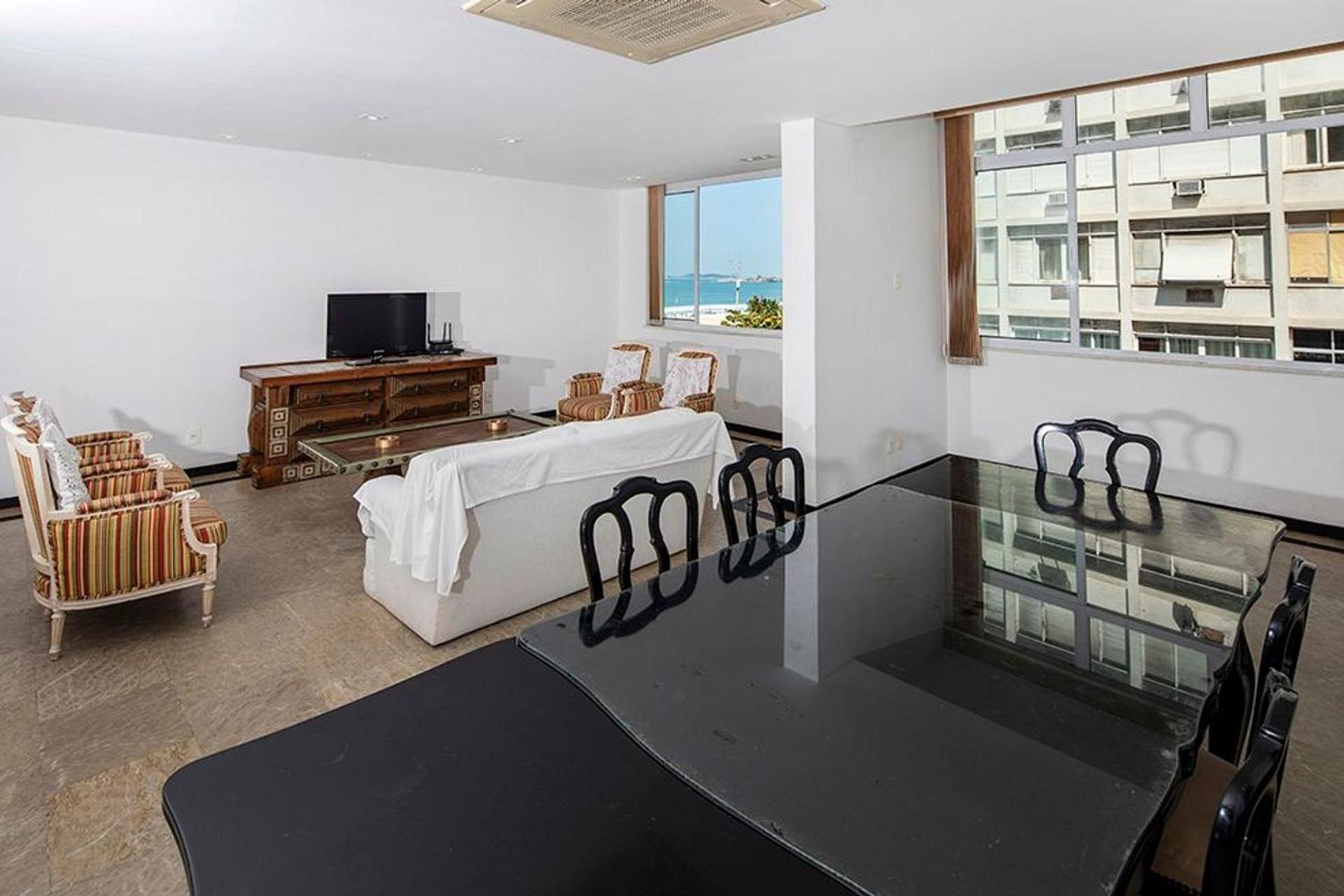 Espaçoso 4 quartos em Copacabana para 8 pessoas view 5