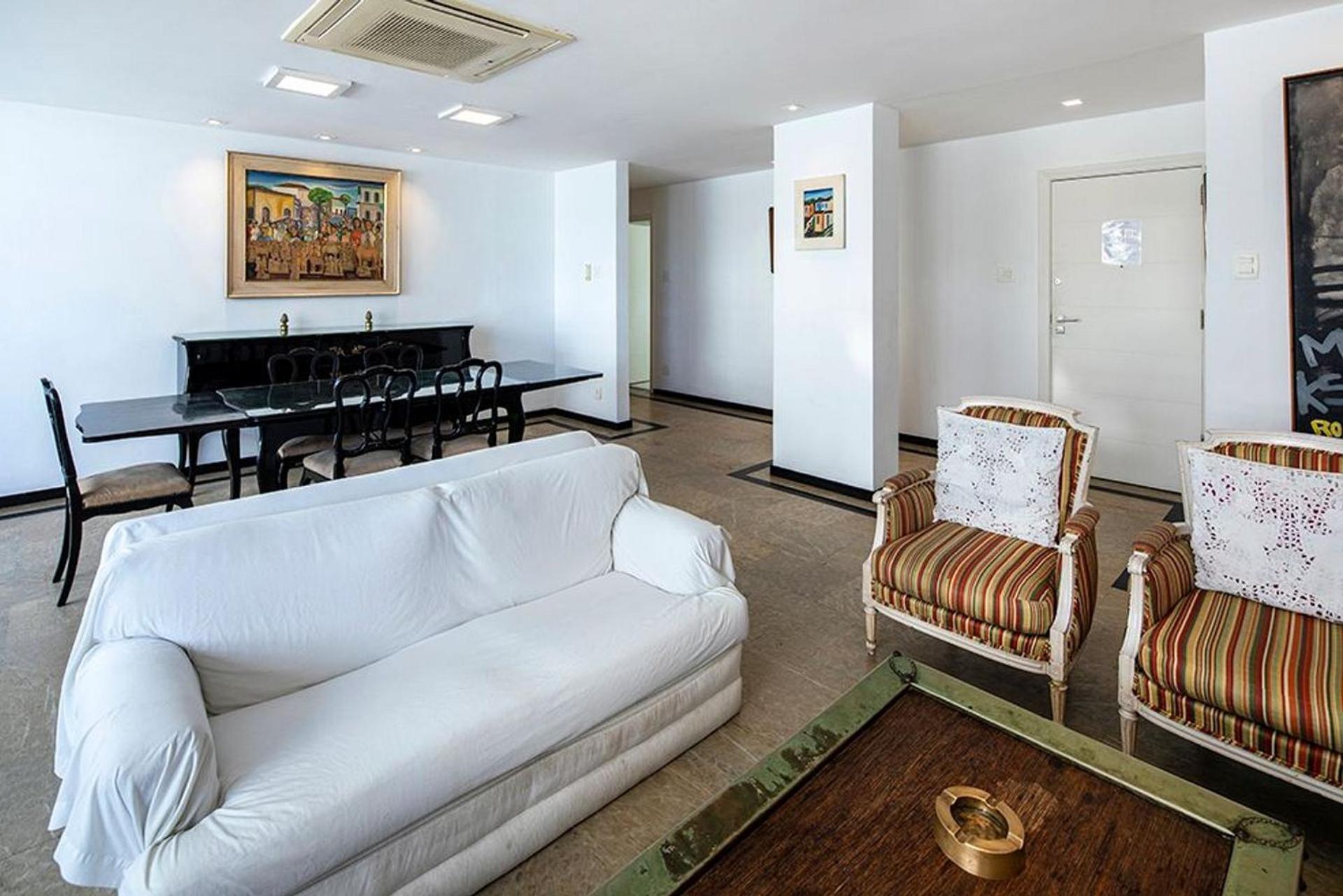 Espaçoso 4 quartos em Copacabana para 8 pessoas