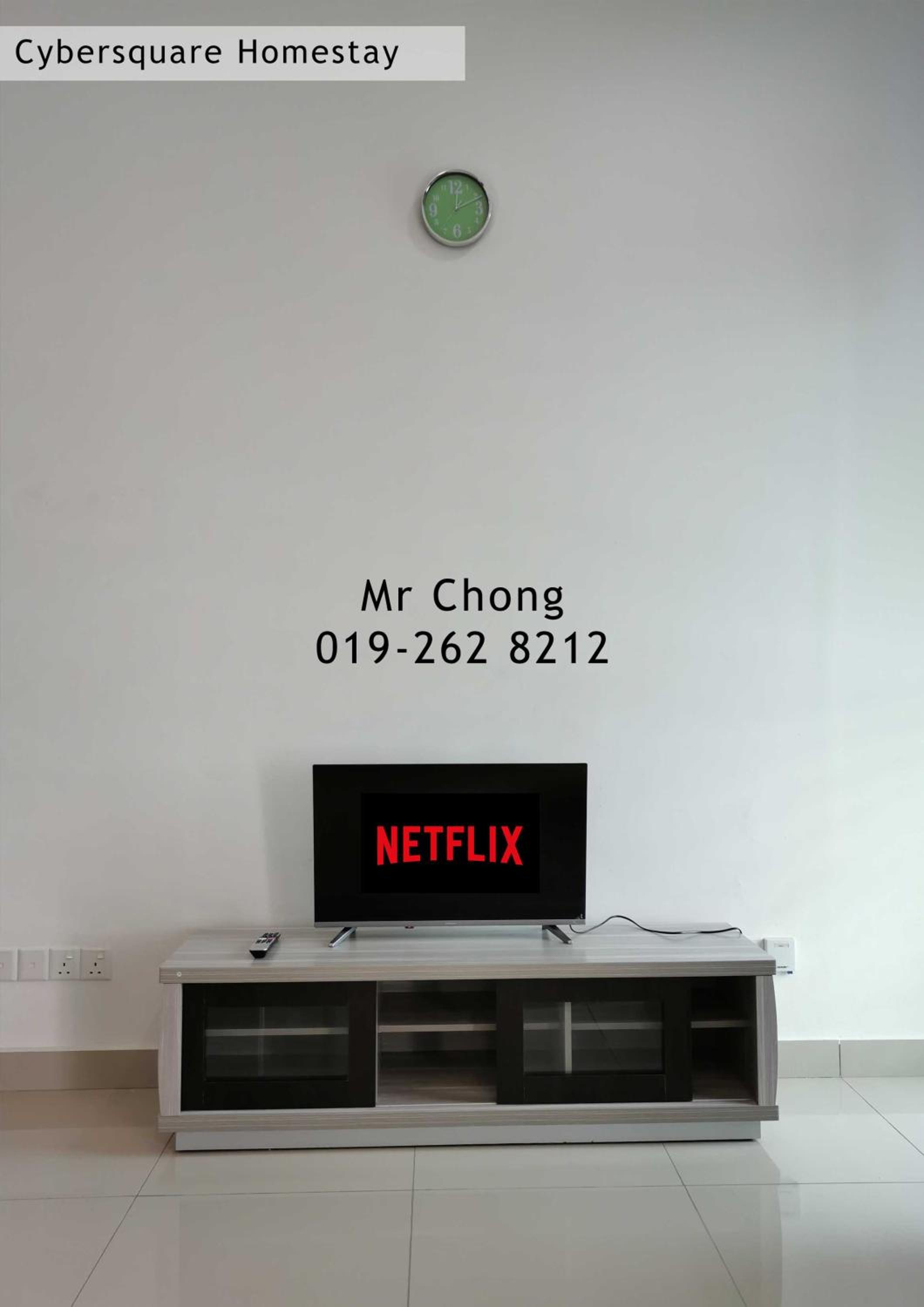Cybersqaure Studio Suites with Netfilx @10 min walking distance to McD photo 3