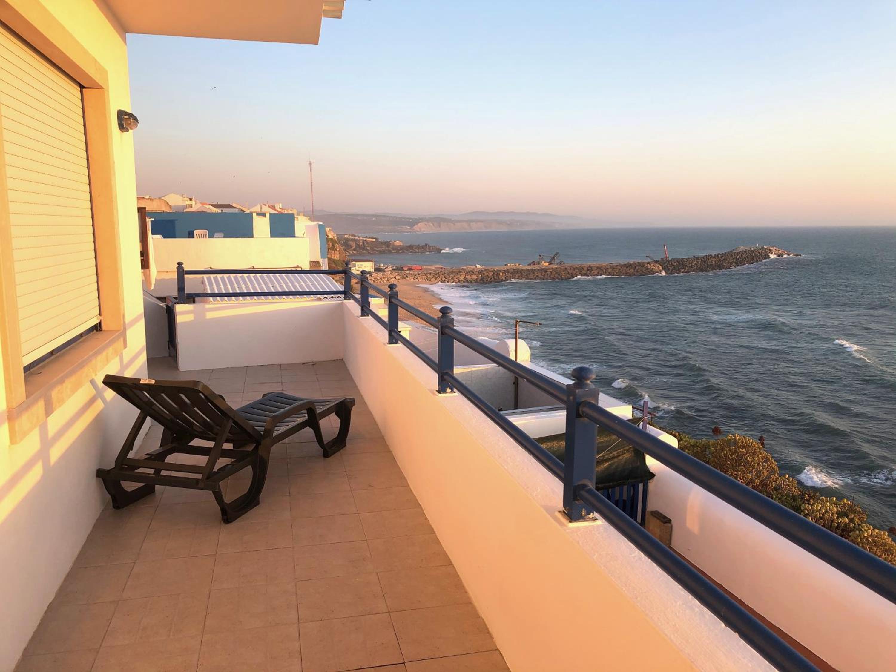Cliff House next to beach