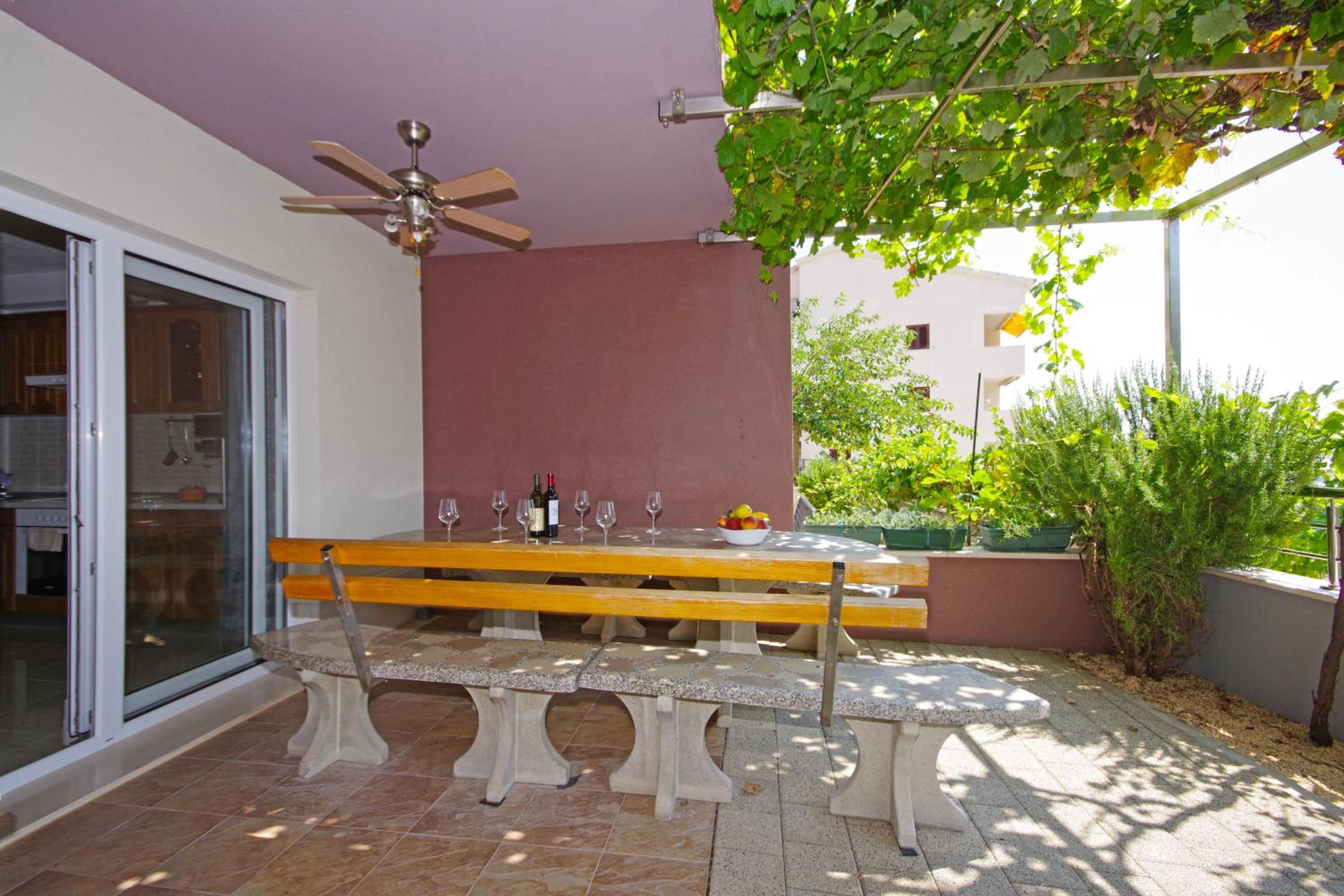 Apartmani Cezar Makarska view 4