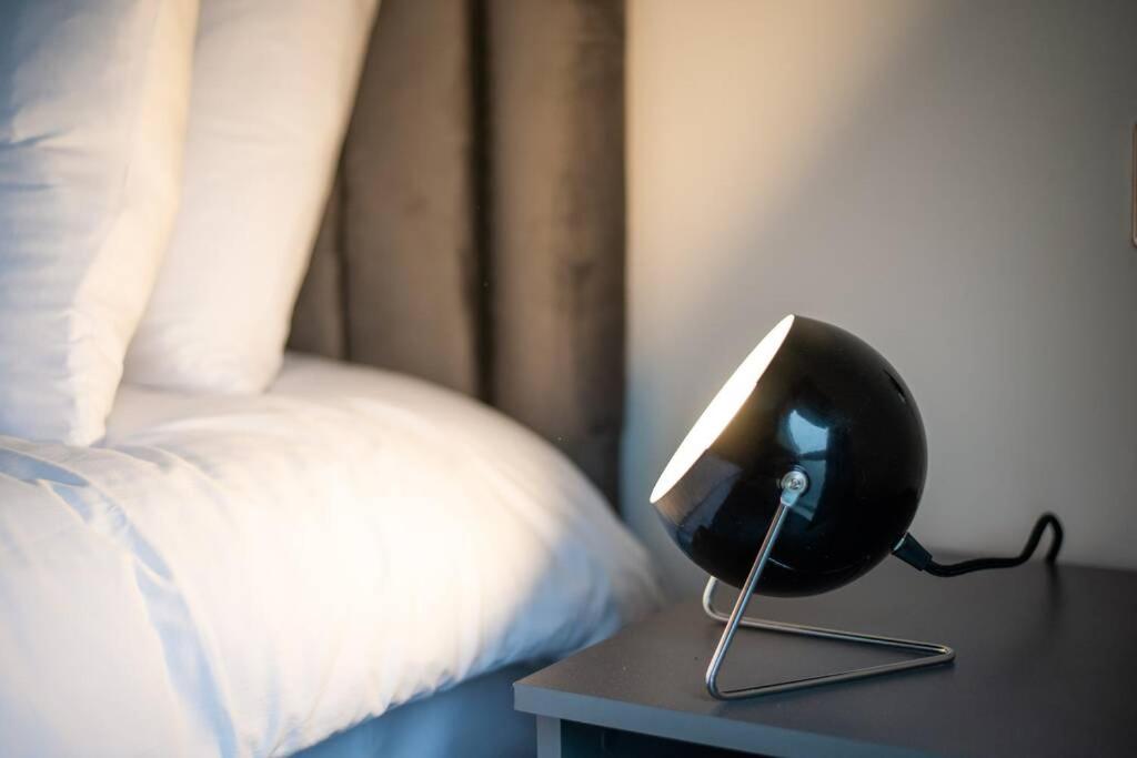 Stay at Neptune with Parking Space - TV in every Bedroom! view 5