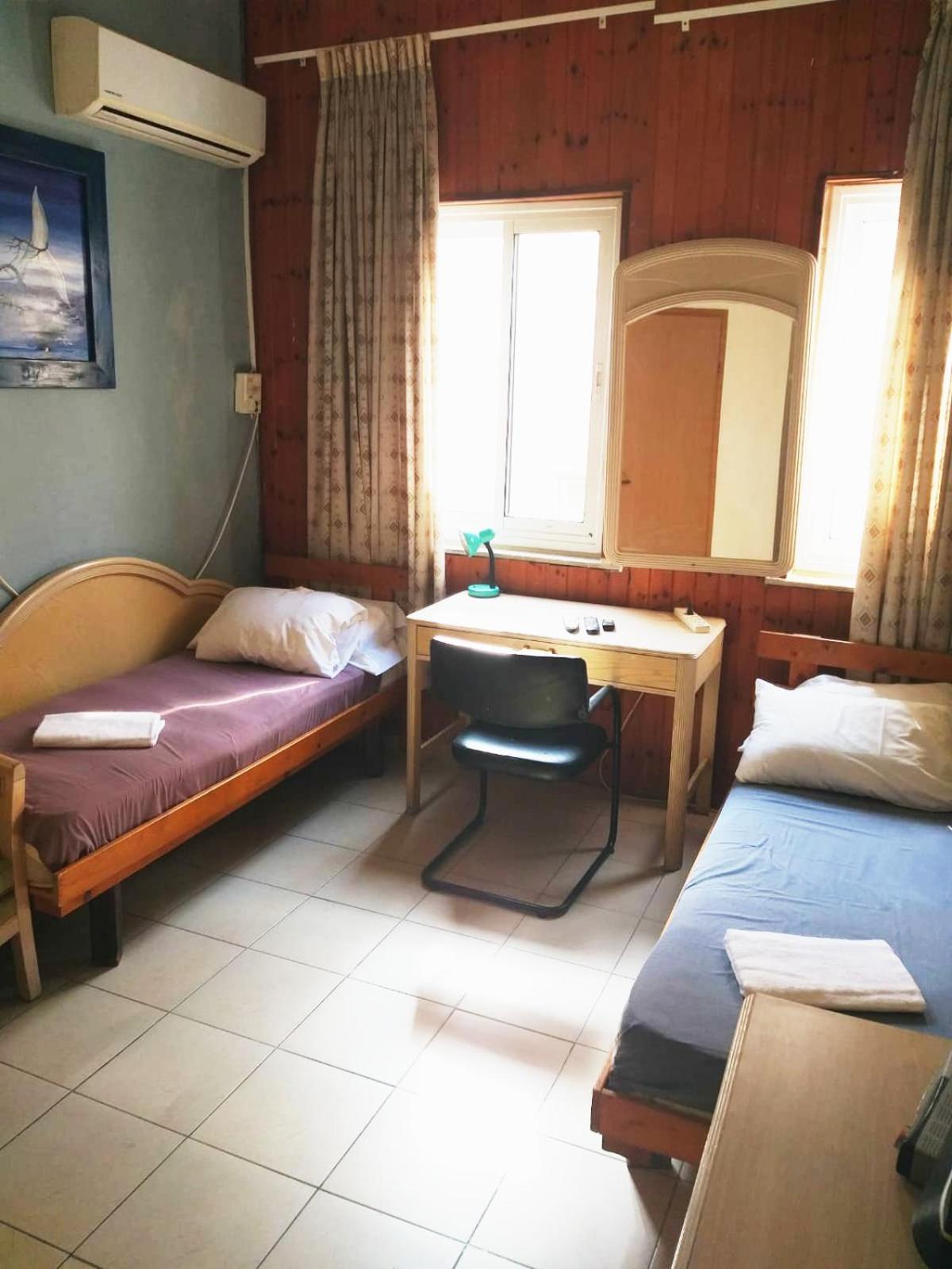 Momo's Hostel