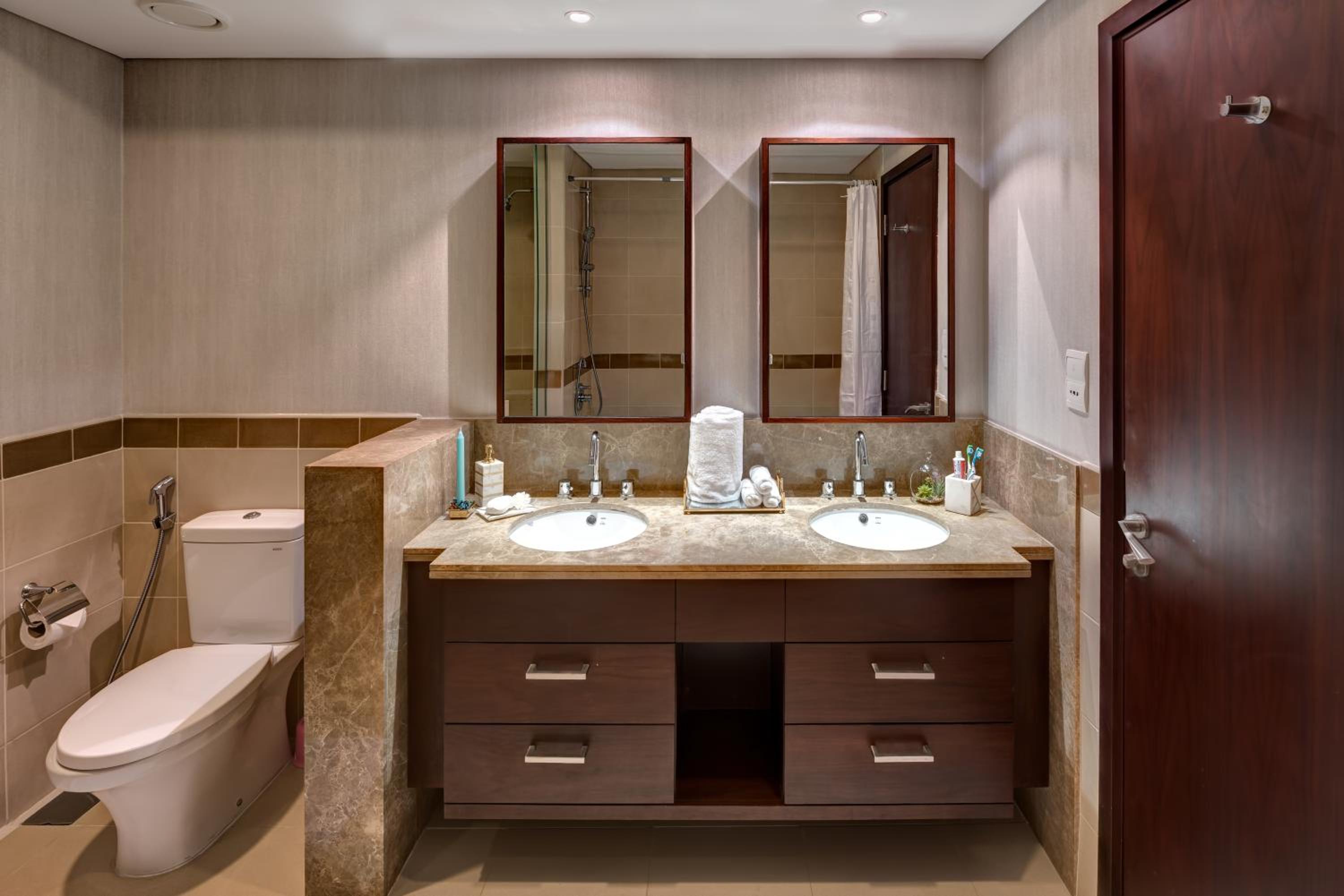 Durrani Homes - Designer 2BR Apt with stunning Burj khalifa and Fountain View