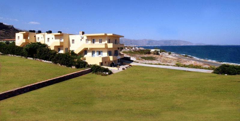 Nautilus Apartments view 3