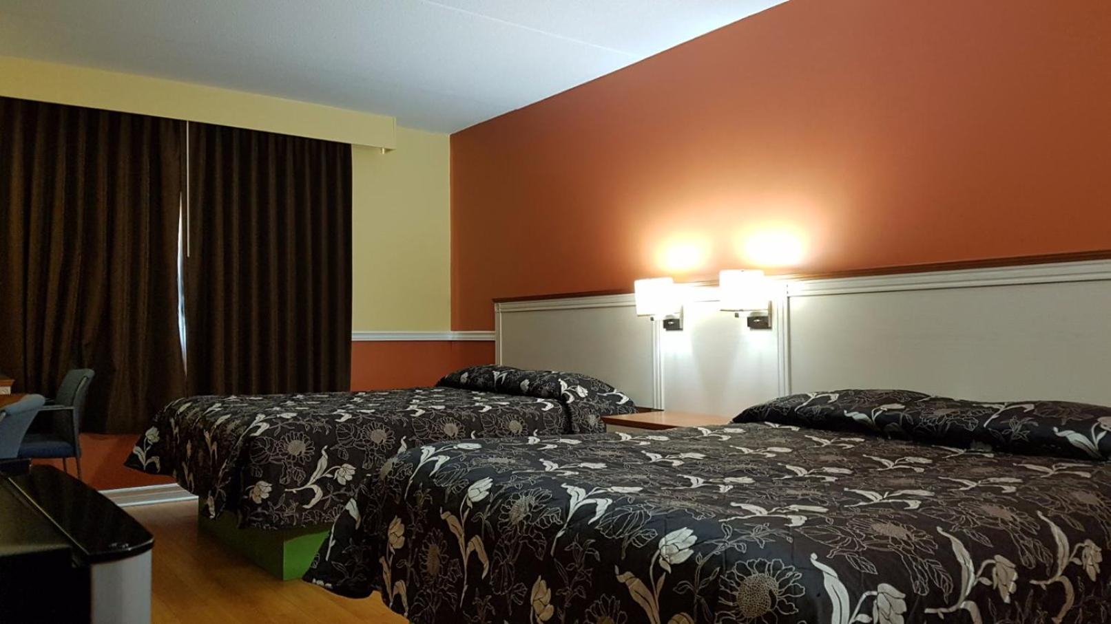 Budget inn 2000