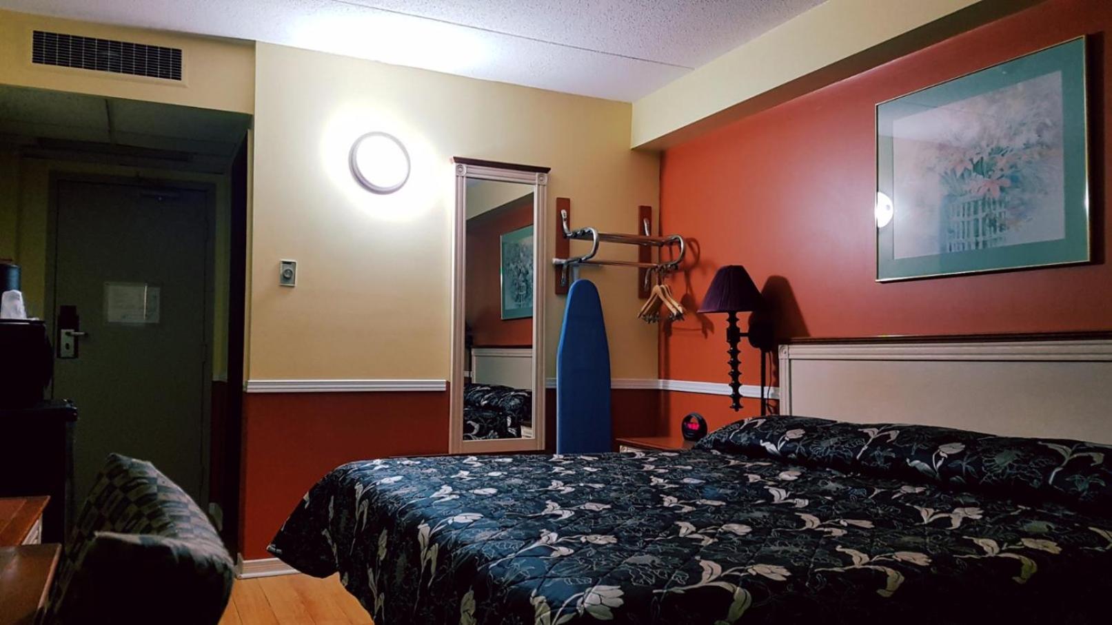 Budget inn 2000