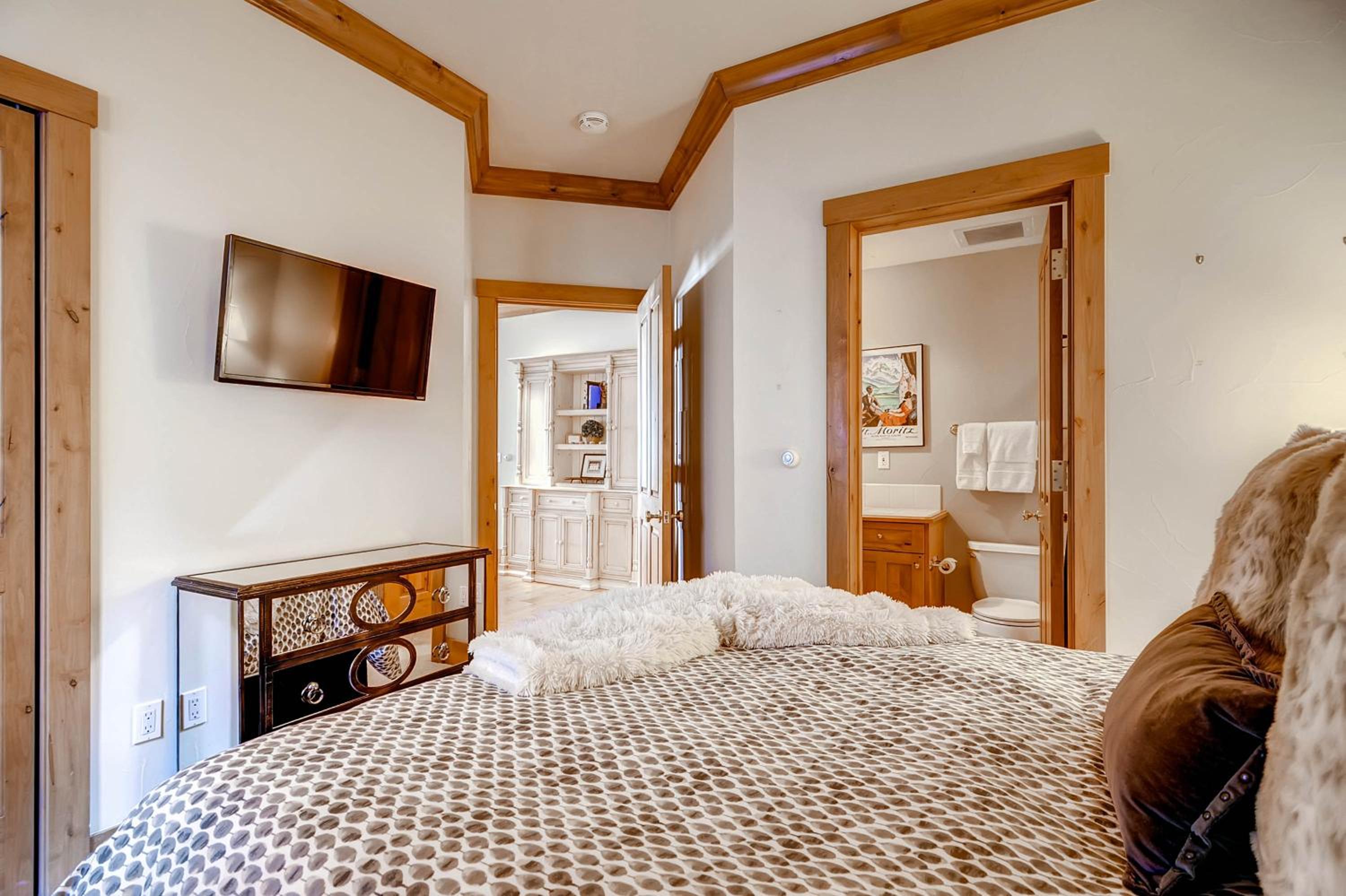 Villa Montane by East West Hospitality