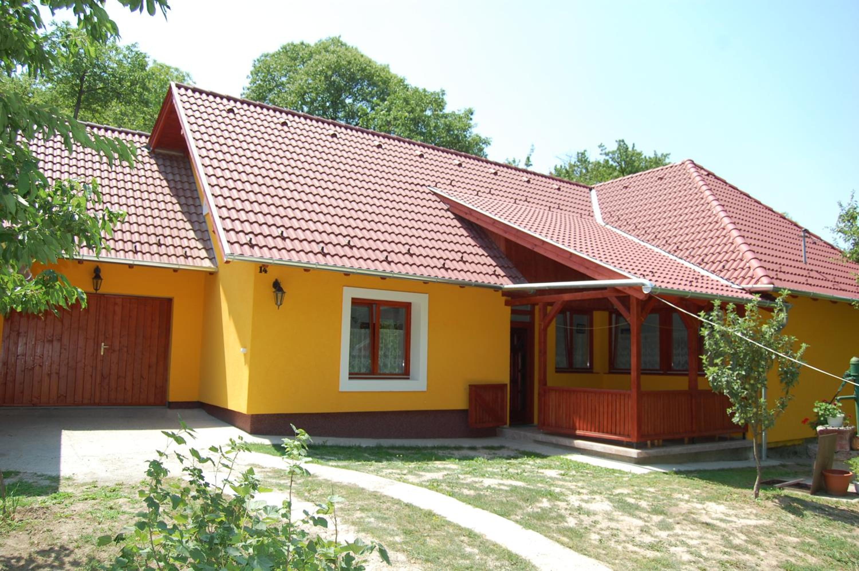 Csukavölgyi Apartman view 4