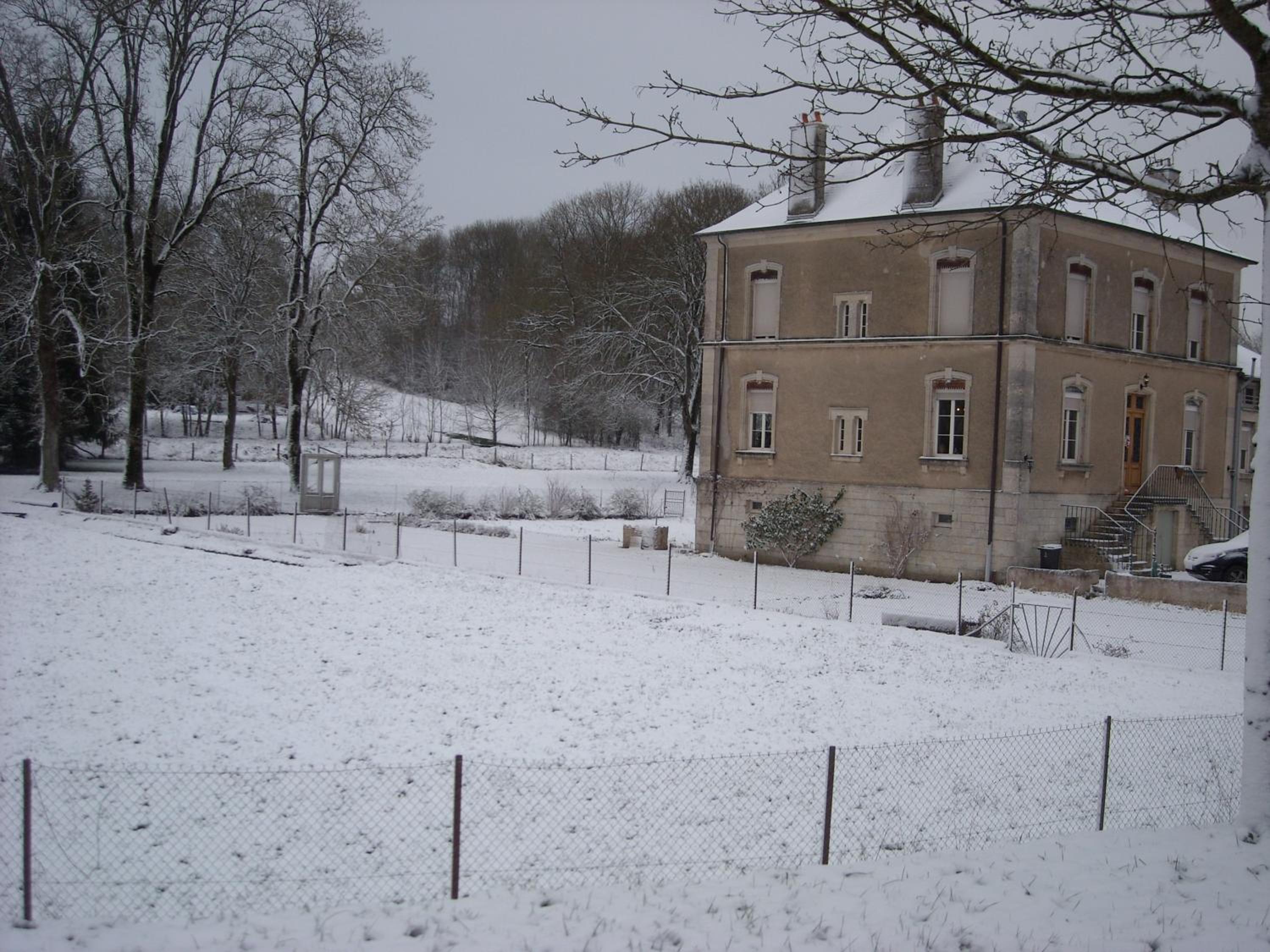 A La Maison Du Canal