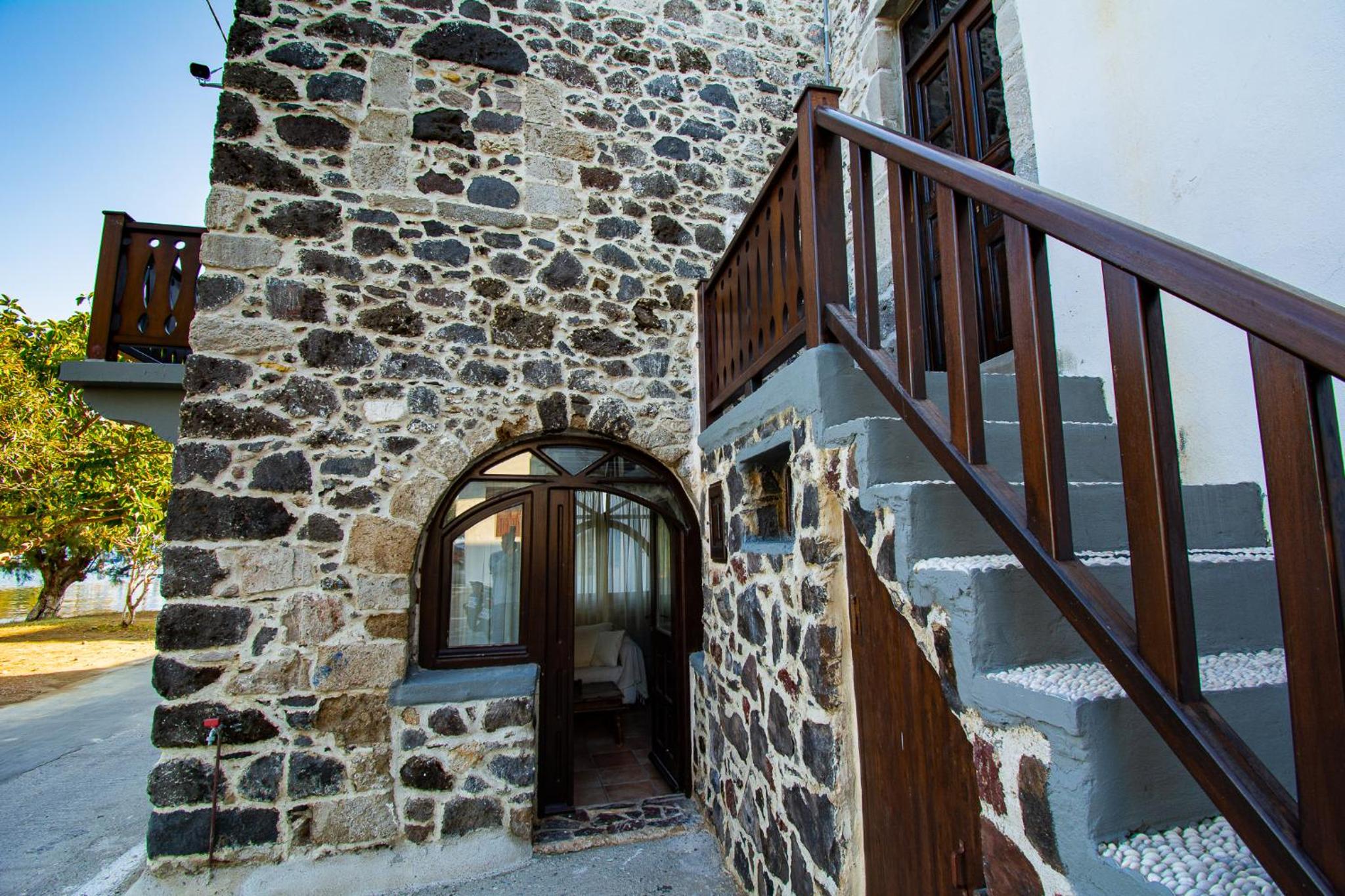 Plousiadi's Stone House