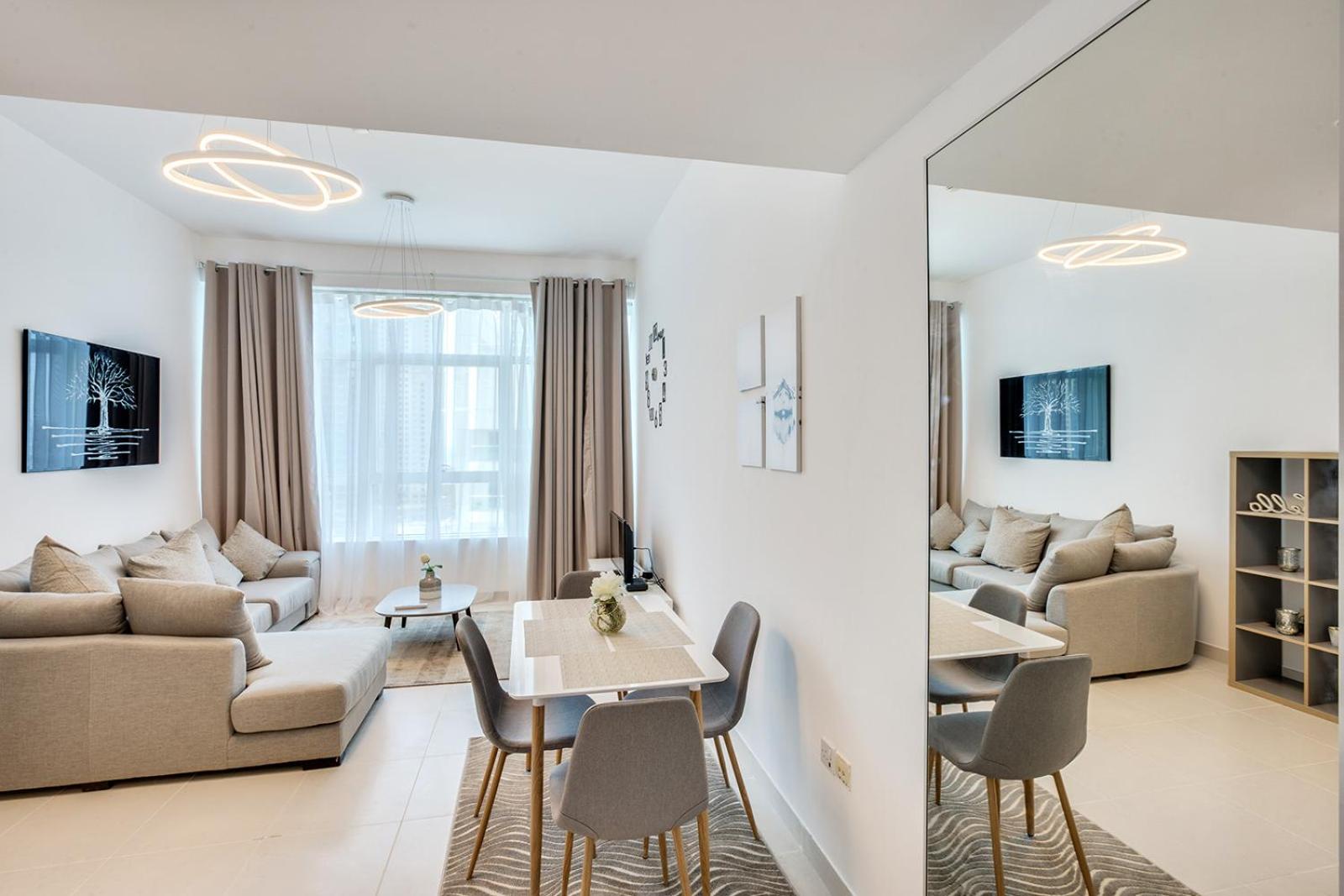 Stylish 2BD with great view in Marina View Tower