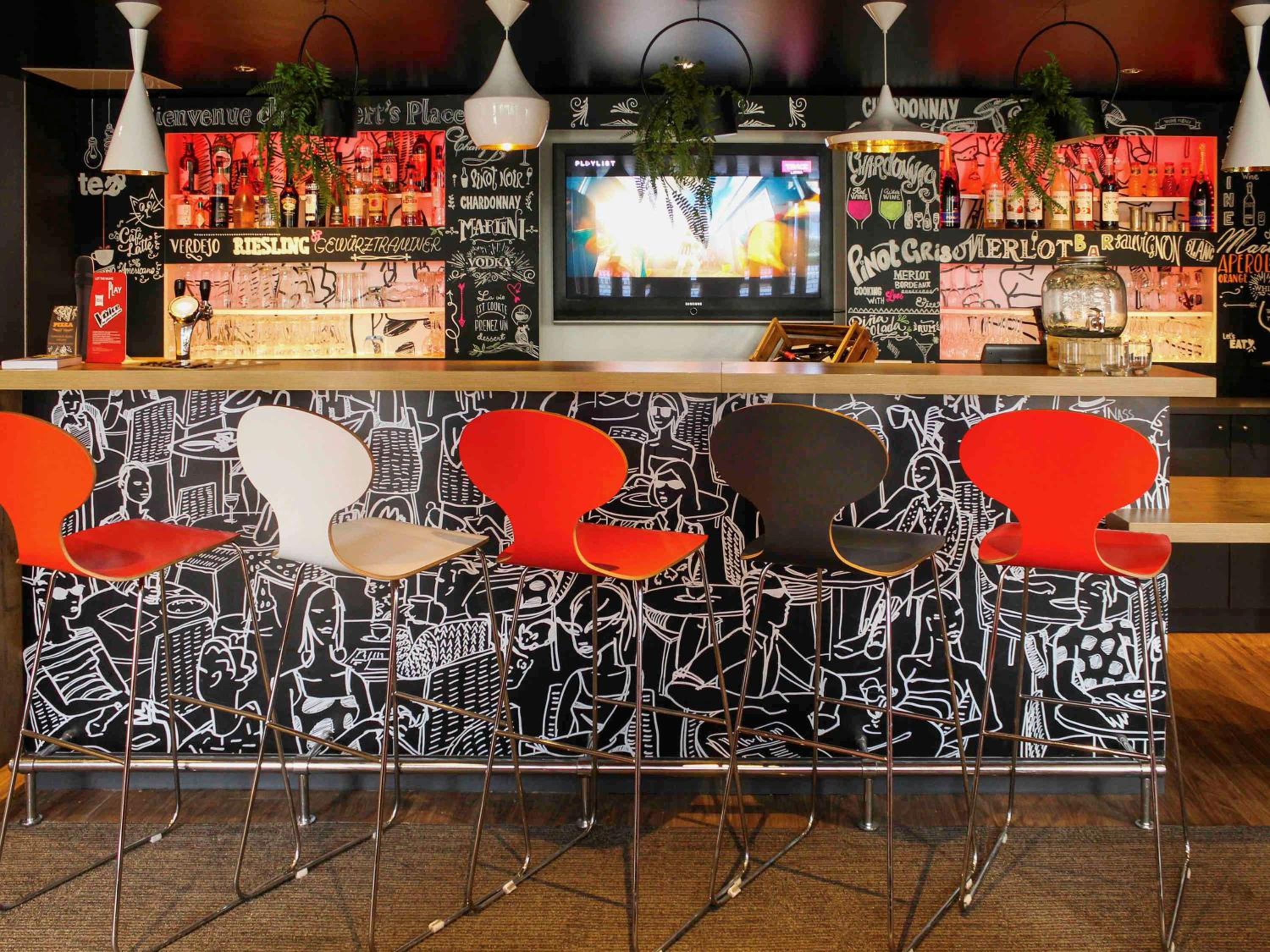 bar