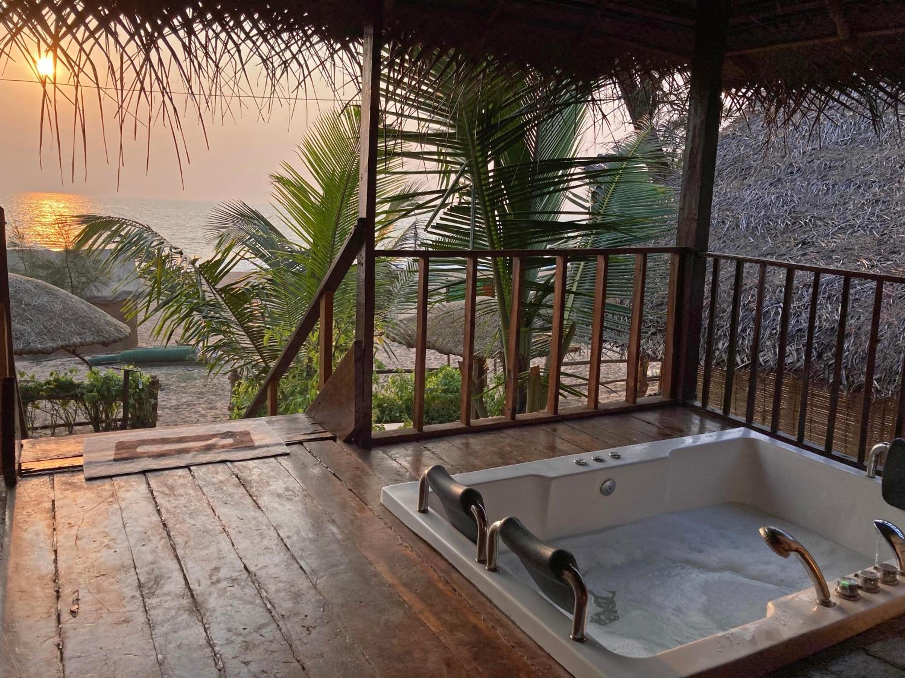 Jacuzzi
