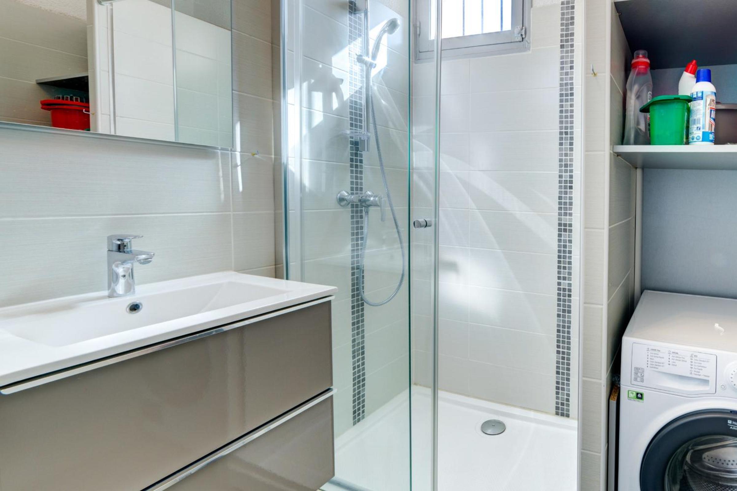 IMMOGROOM - Charming apartment - City Center - Wifi - AC photo 2