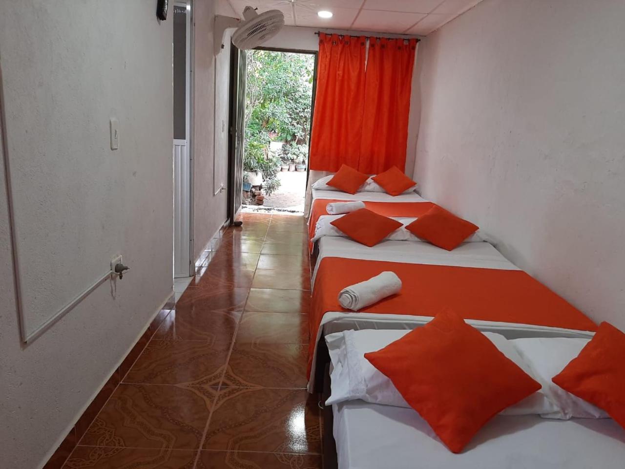 Hostal Villa Cecilia view 4