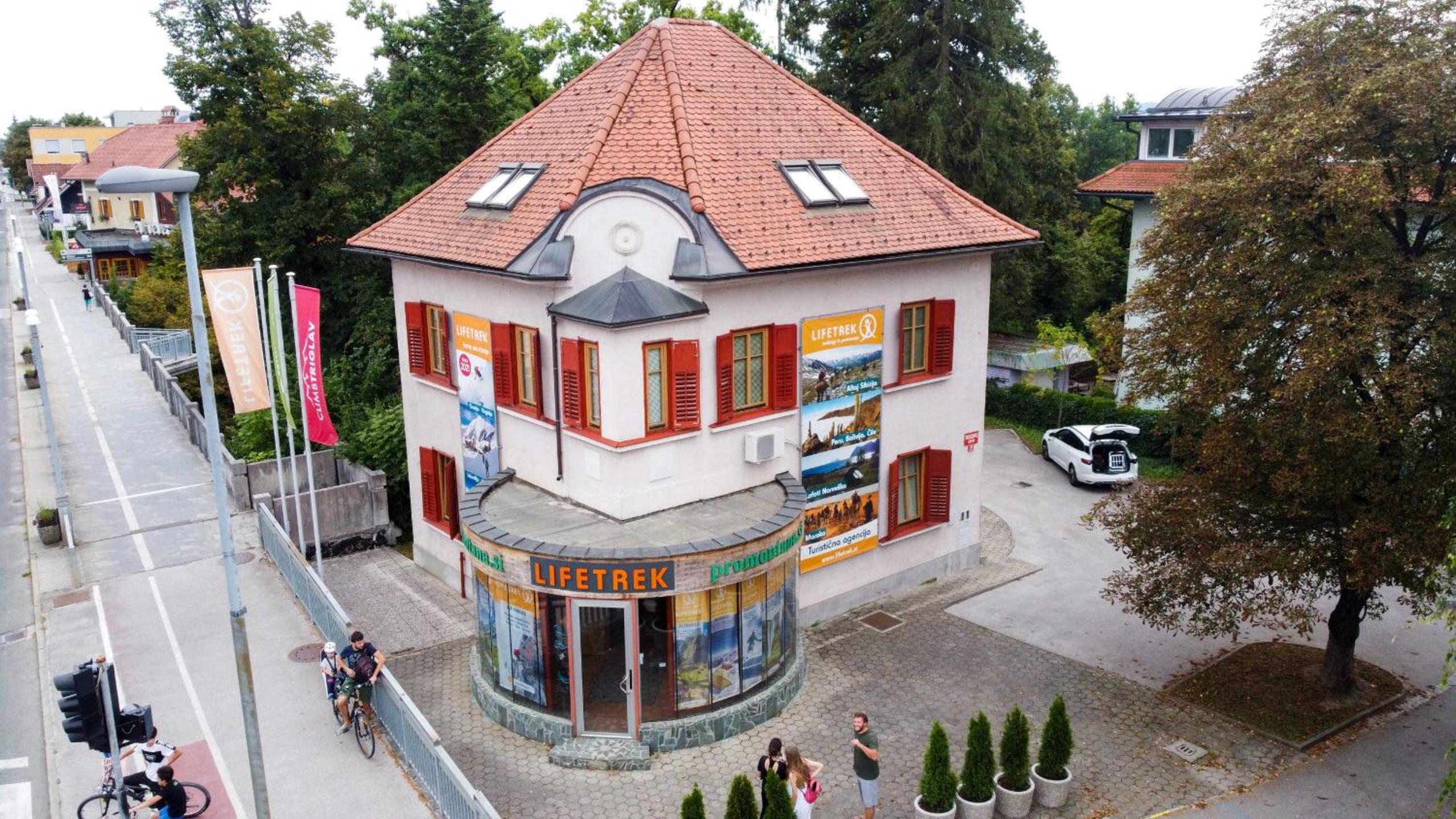 Triglav Apartment House