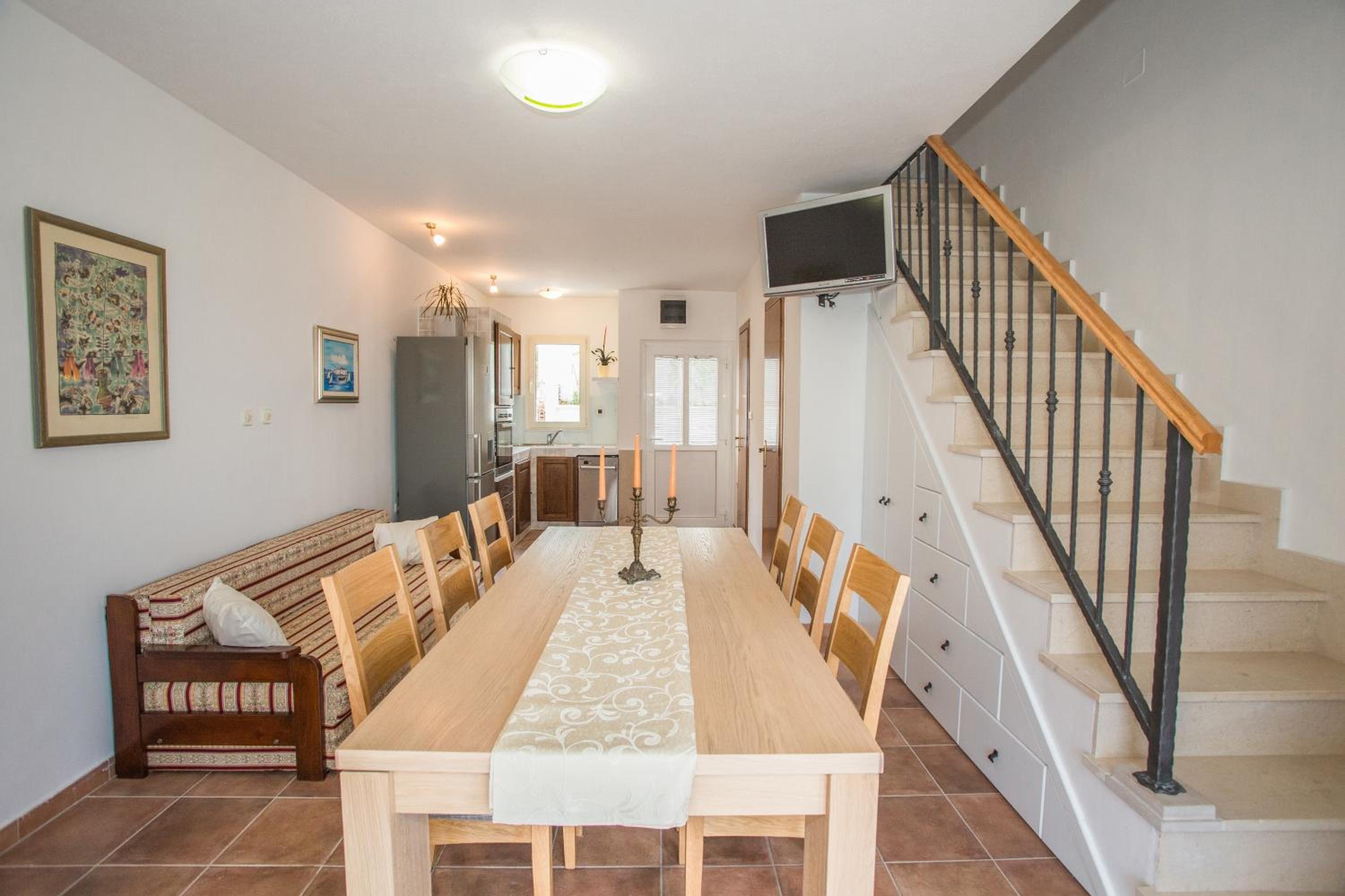 Meri Lux view 5