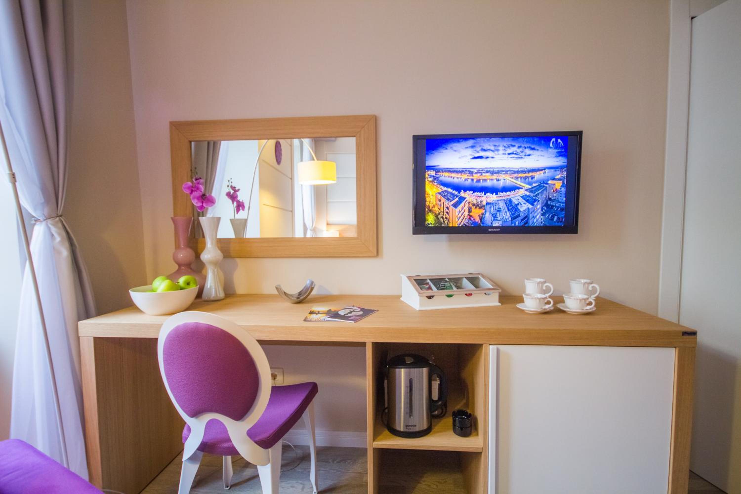 Peninsula Luxury Rooms — photo 37