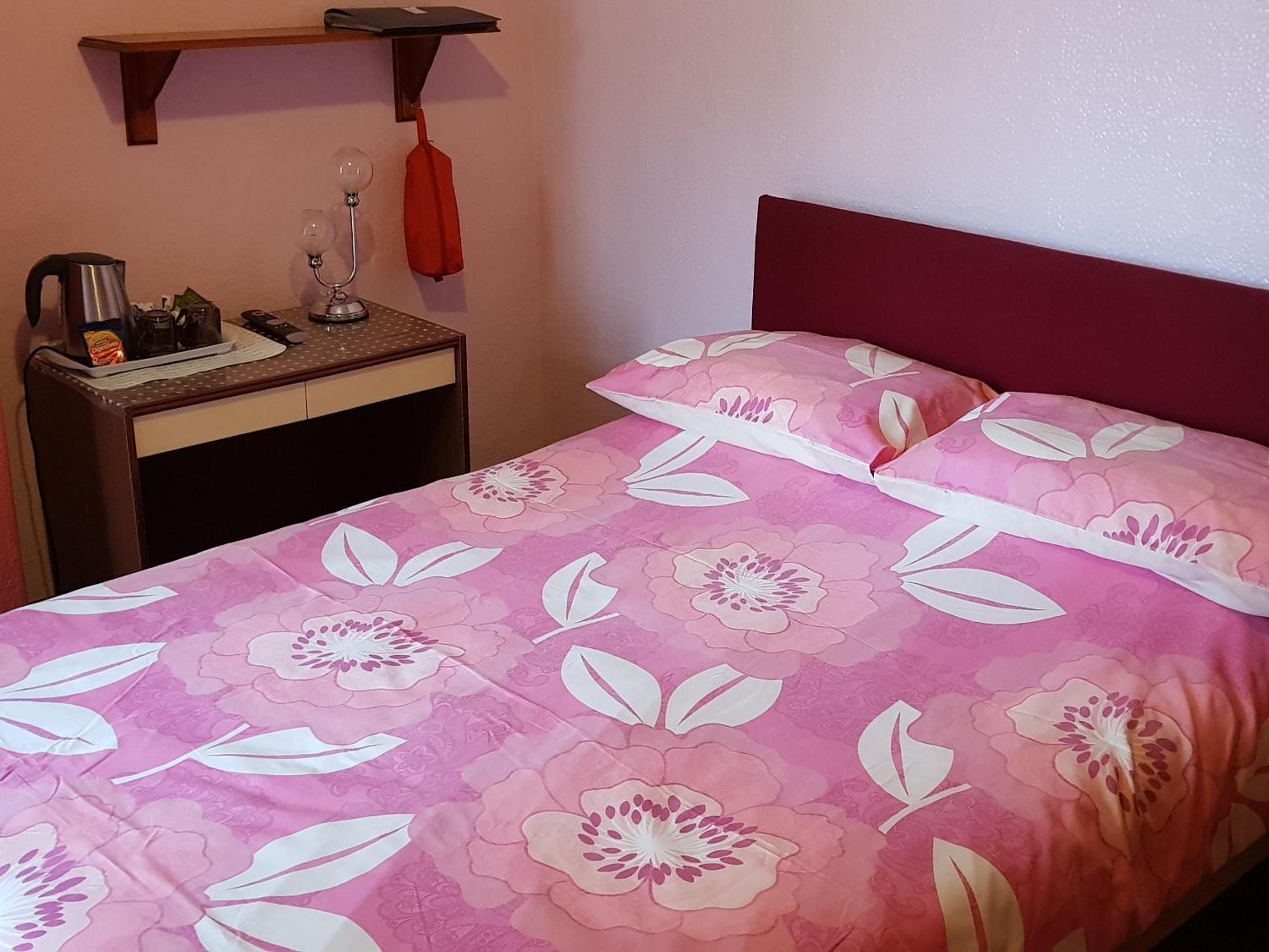 Lyndene Guest House