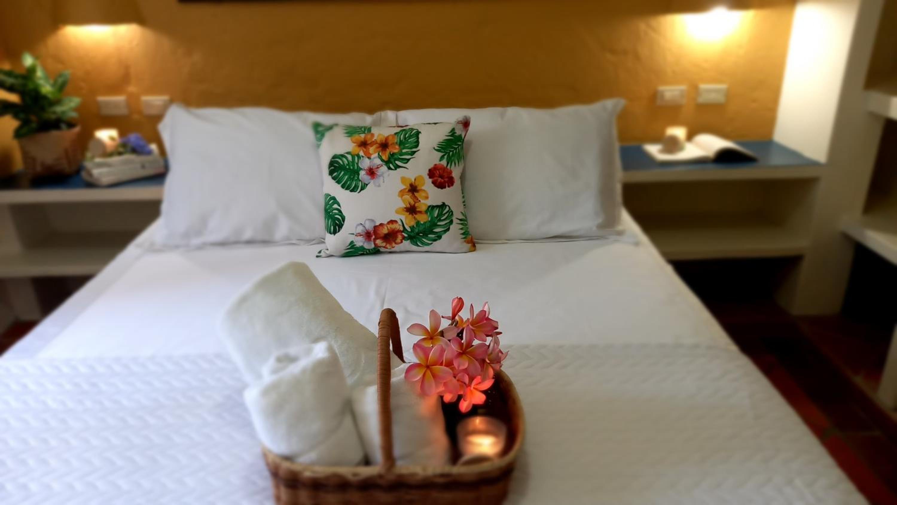 Casa Amarilla
