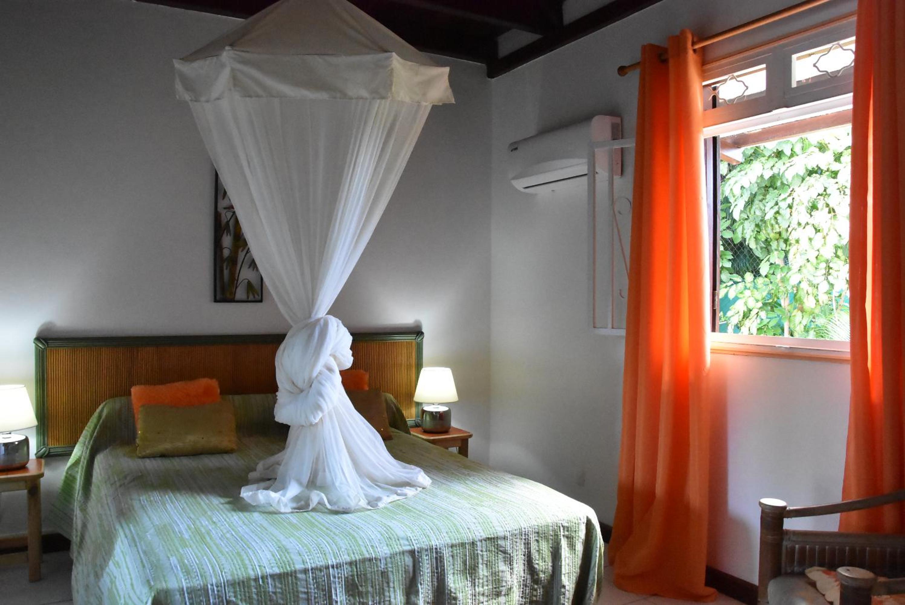 Maison Saphir