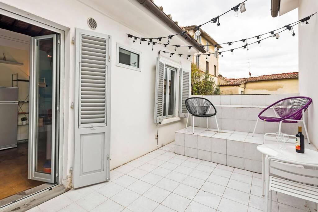 Bright House with terrace in Santa Croce