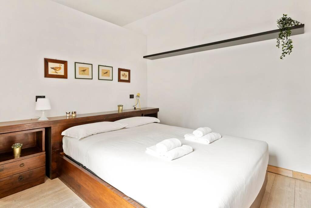 Bright House with terrace in Santa Croce