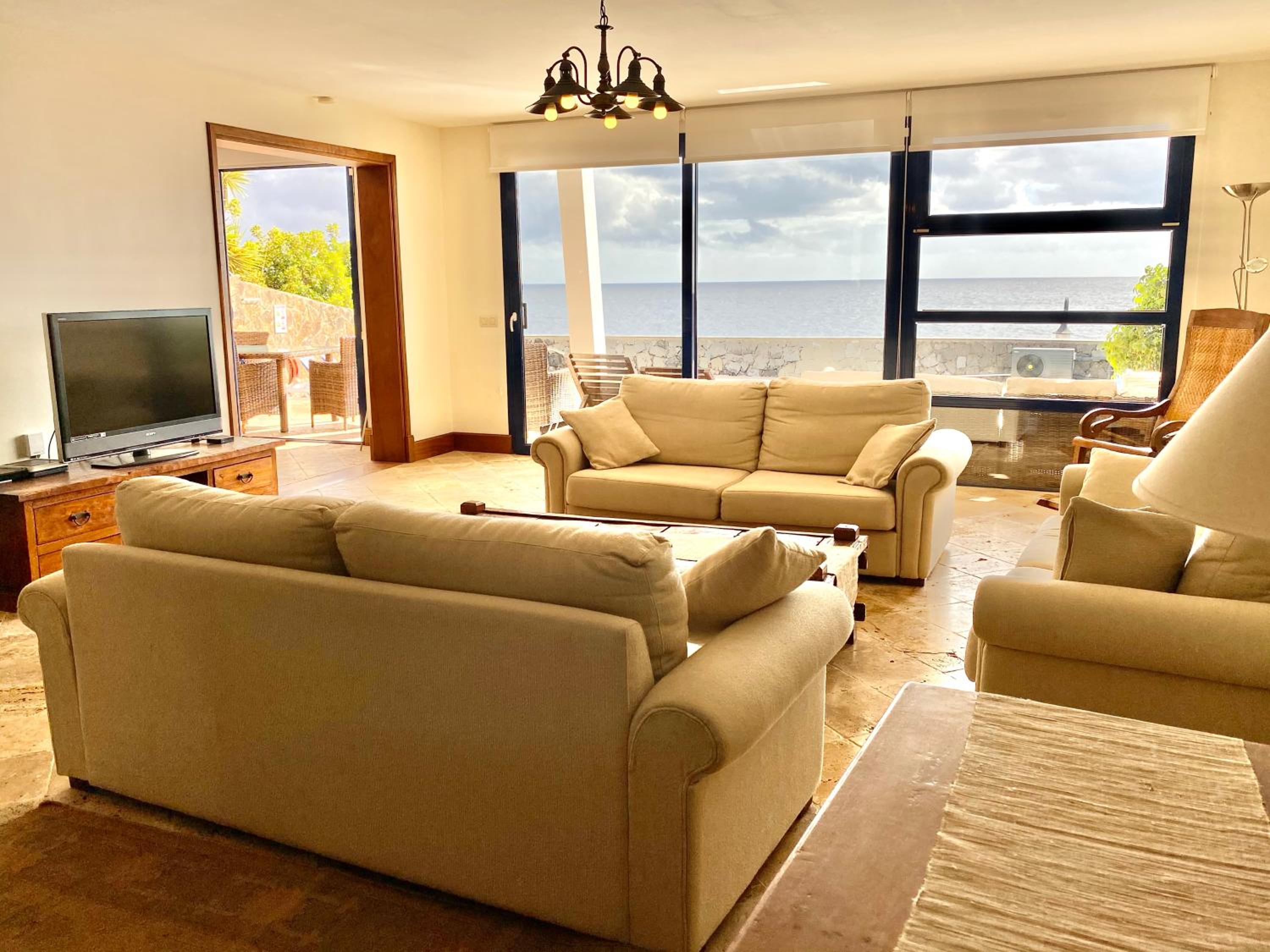 Seafront Puerto Calero Villa photo 4