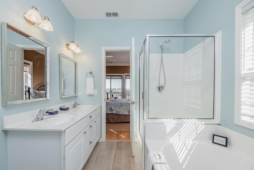84 Waters Edge - Riverview Townhouse - Pool