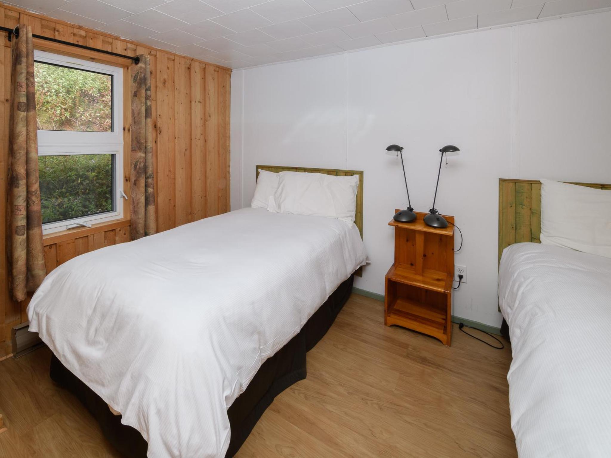 Au Pic de l'Aurore Motel-Chalets