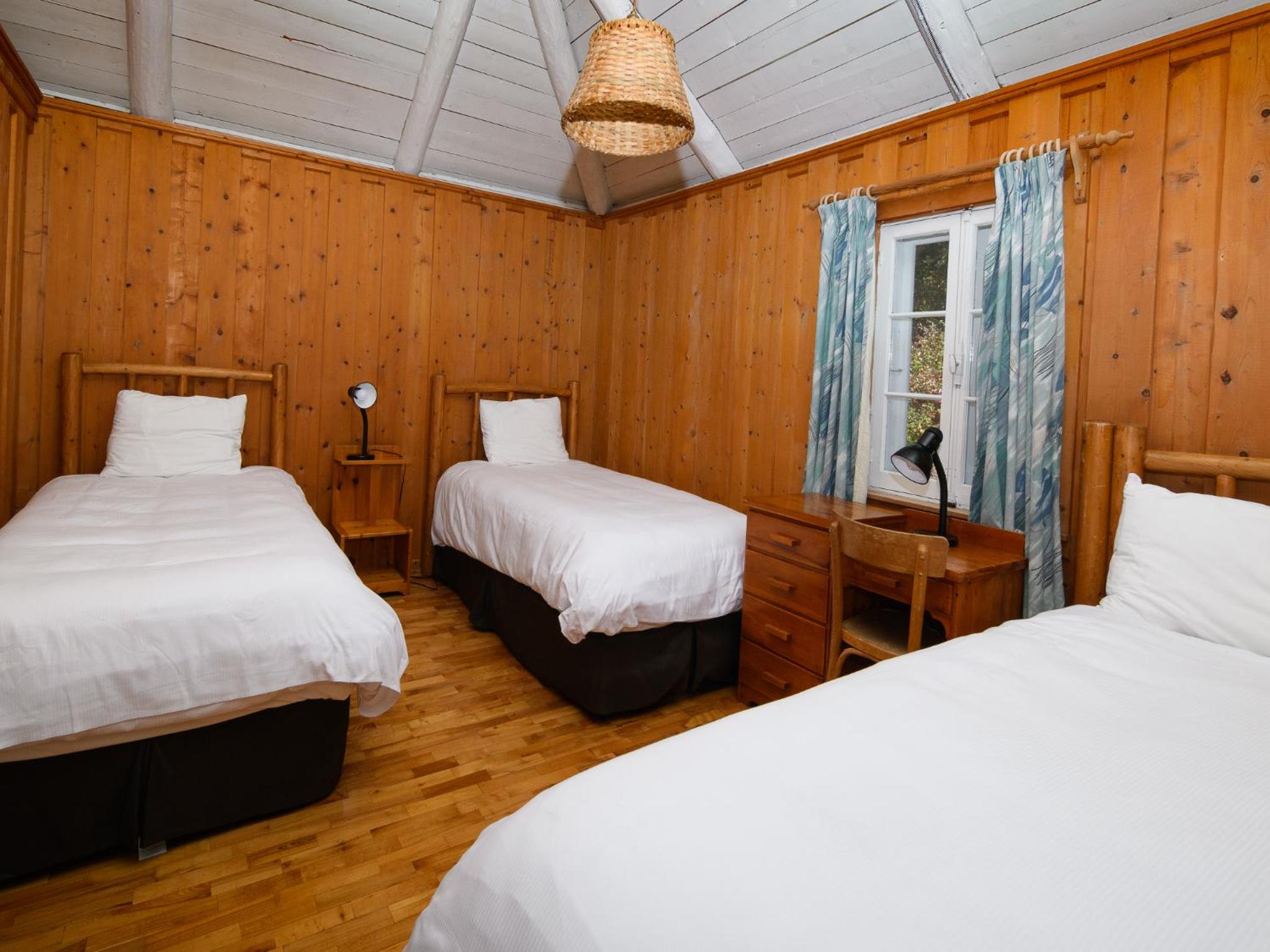 Au Pic de l'Aurore Motel-Chalets