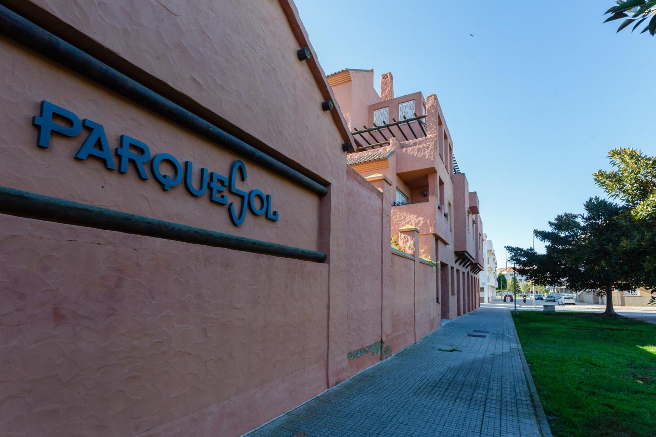 BRISAS-Rota free parking by Cadiz4Rentals view 2