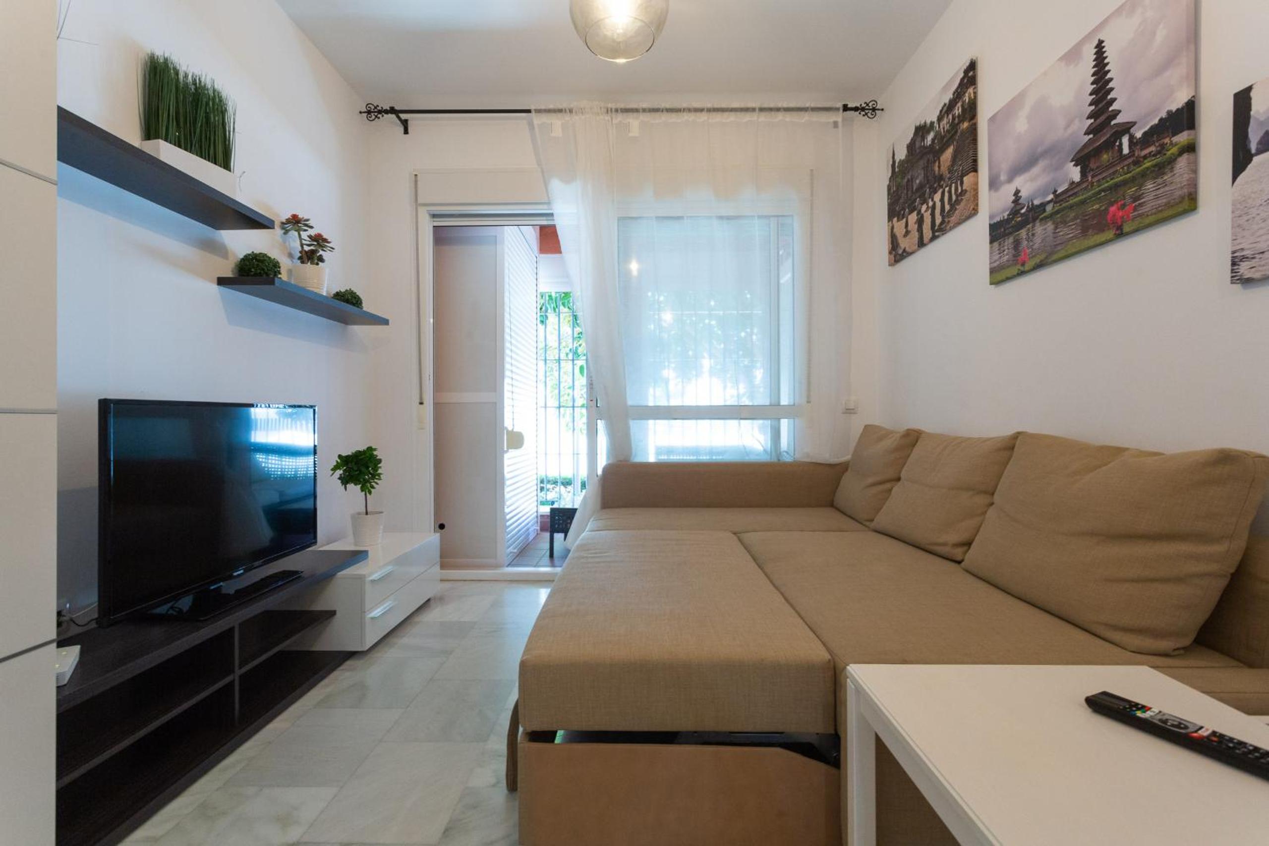 BRISAS-Rota free parking by Cadiz4Rentals view 5